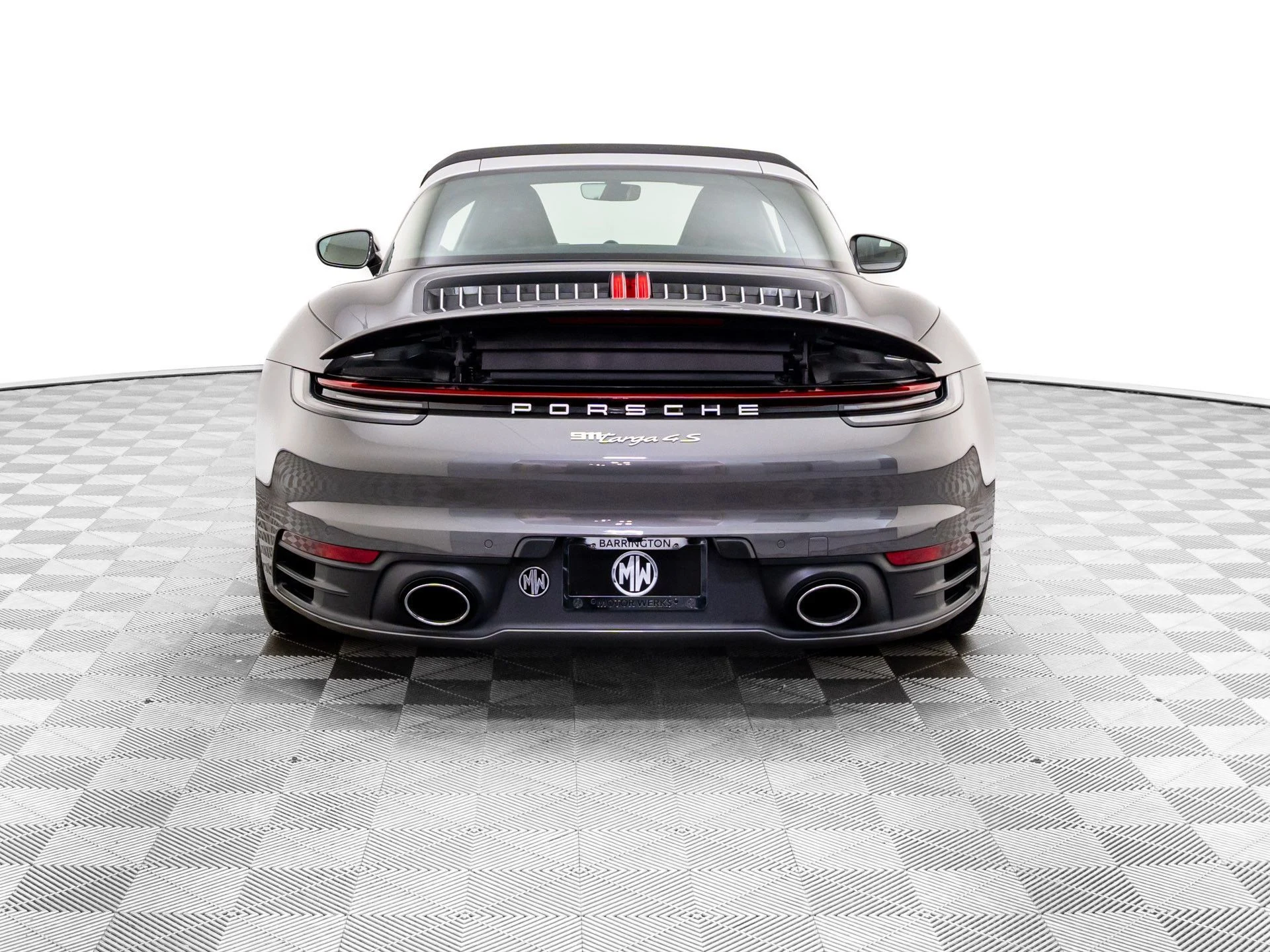 mph009_3402300734_51685a4b6d09b426084fc0daf487f864x_f3414426a5