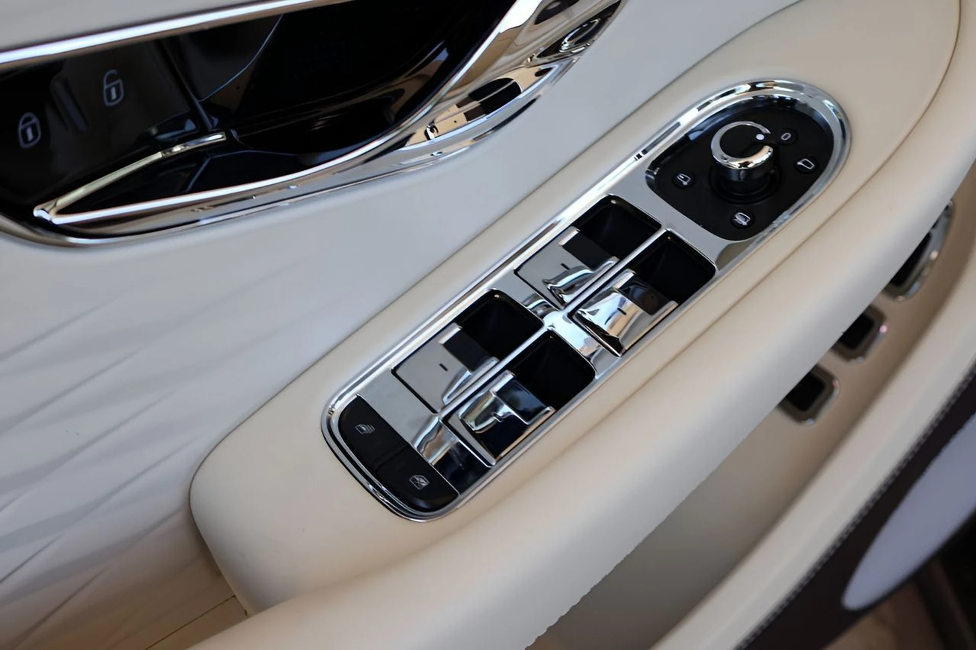 mph009_3402695136_10_e871c1b8aa