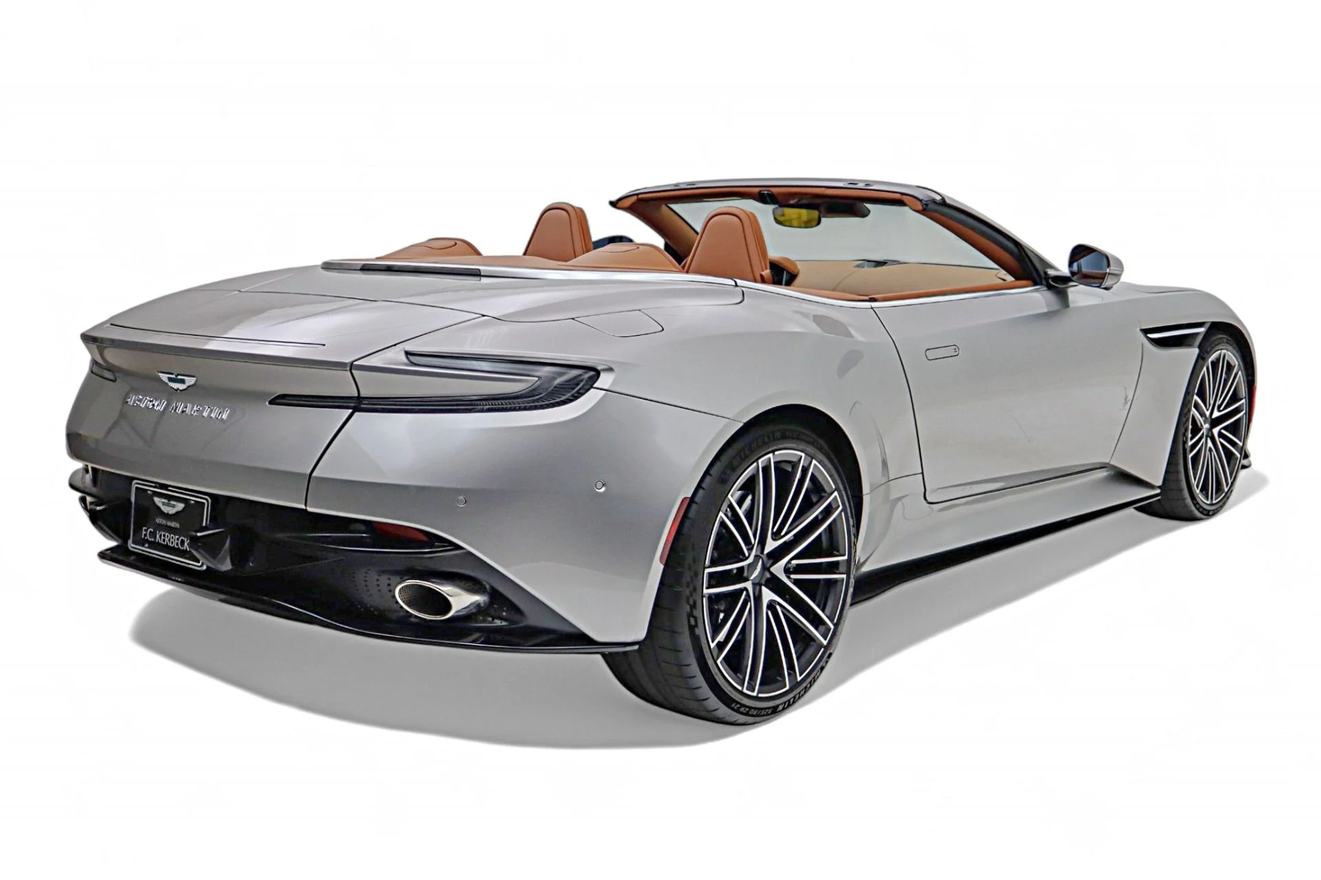 mph009_3408903007_Used_2024_Aston_Martin_DB_12_Volante_8c31f16bd2