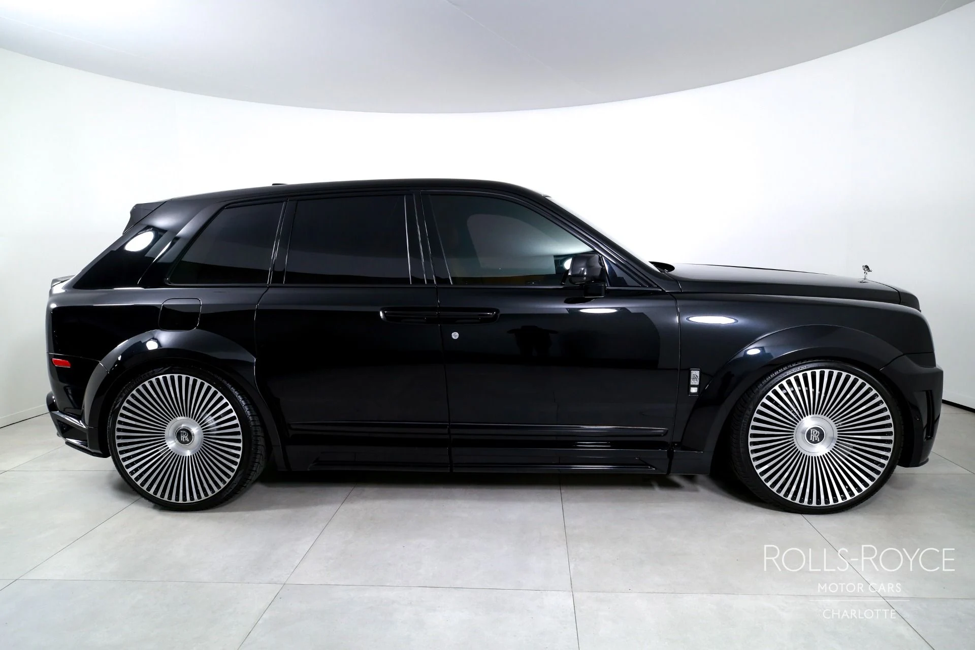 mph009_3409182533_Used_2022_Rolls_Royce_Cullinan_1769449841_41b5ff843f