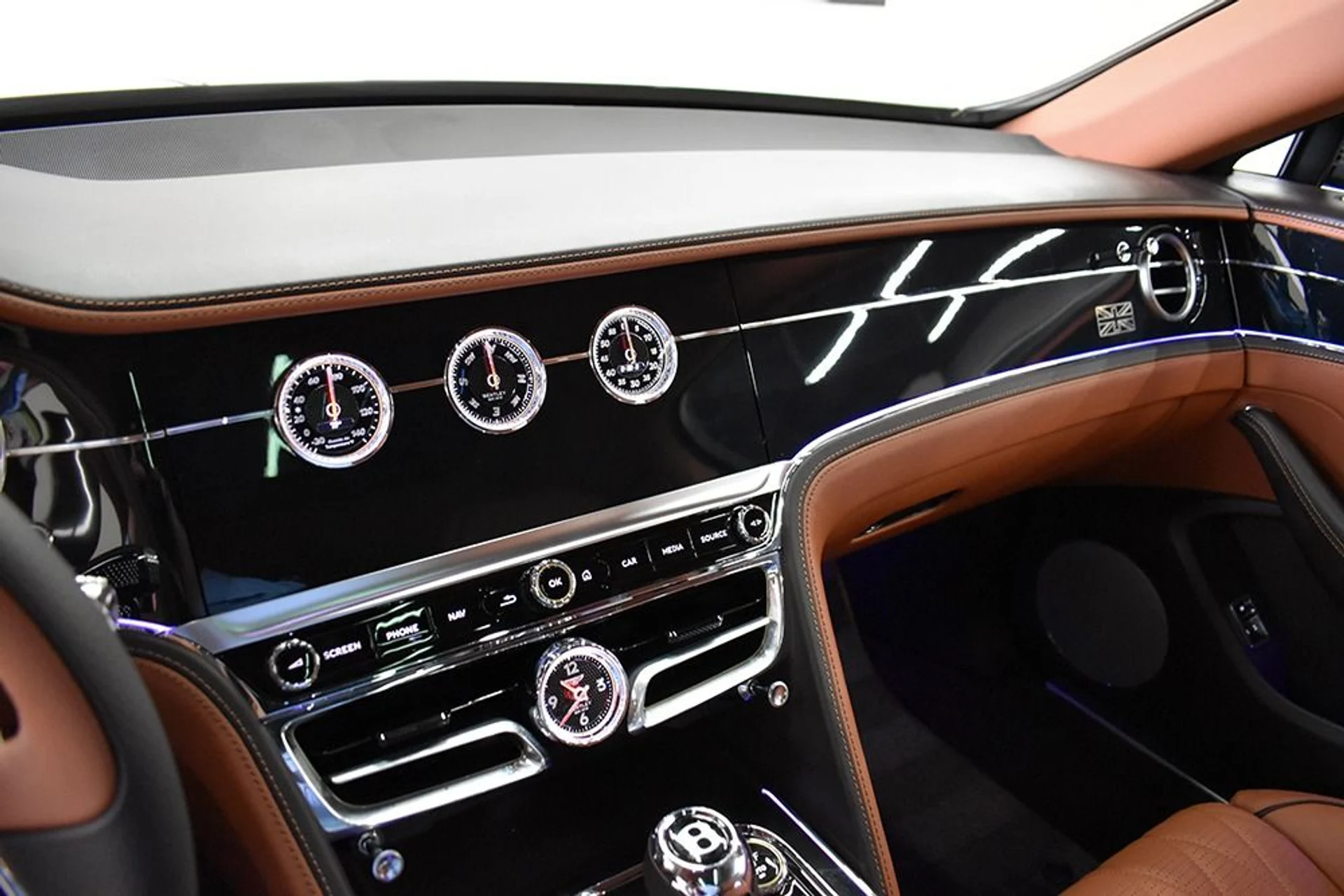 mph009_3418873698_Used_2020_Bentley_Flying_Spur_W12_1682716150_f923b25de2