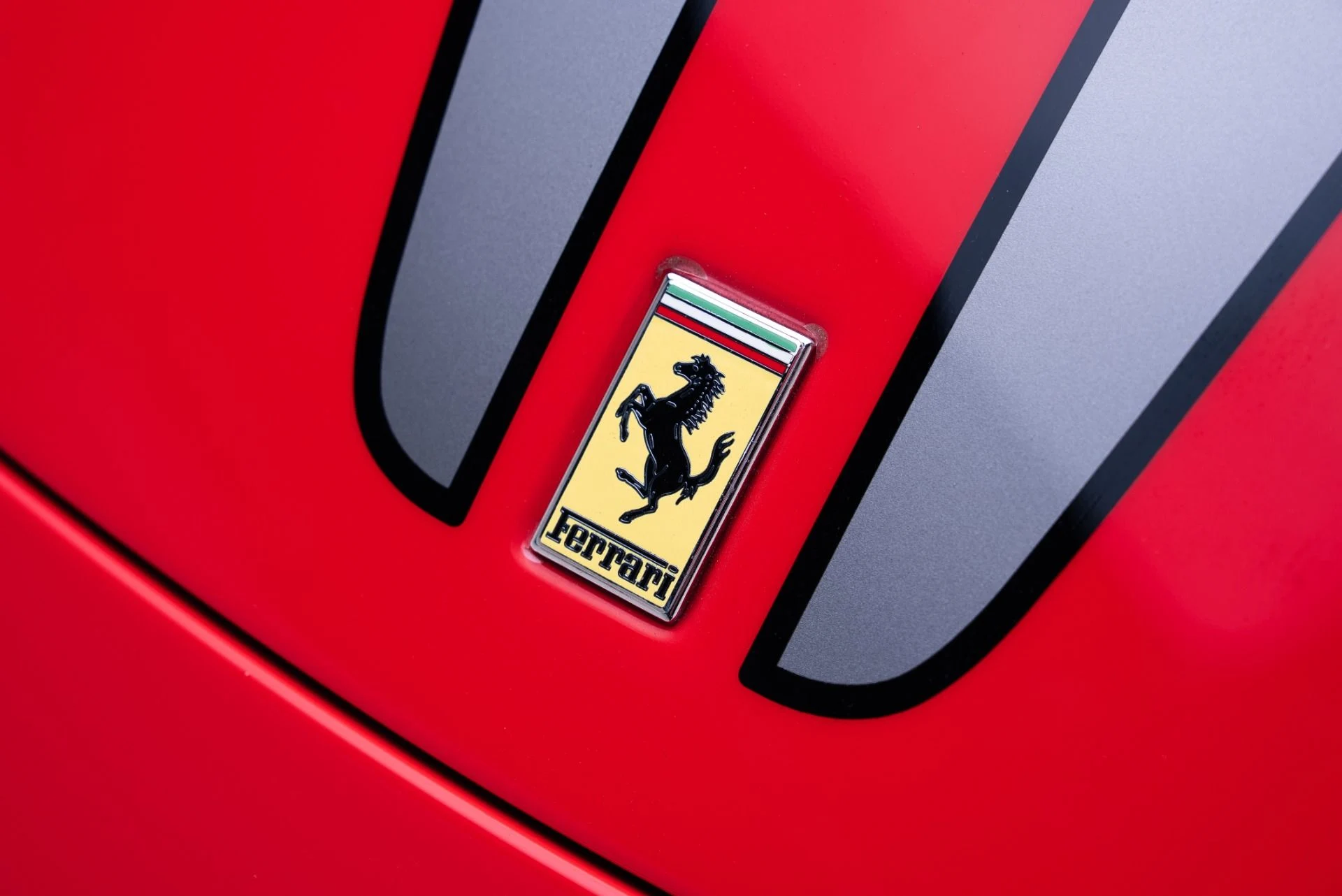 mph009_342570991_Used_2009_Ferrari_430_Scuderia_1768264426_452fe04c77