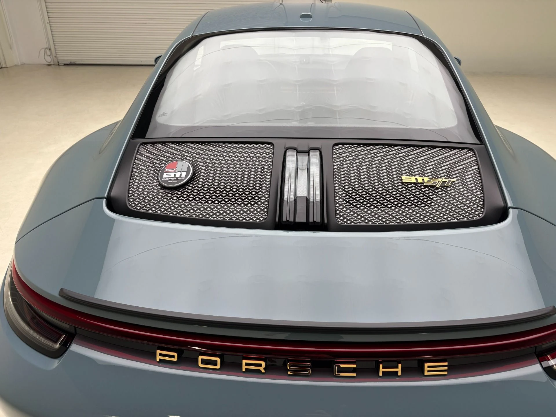 mph009_3430175325_Used_2024_Porsche_911_ST_1777656946_231e06f54d