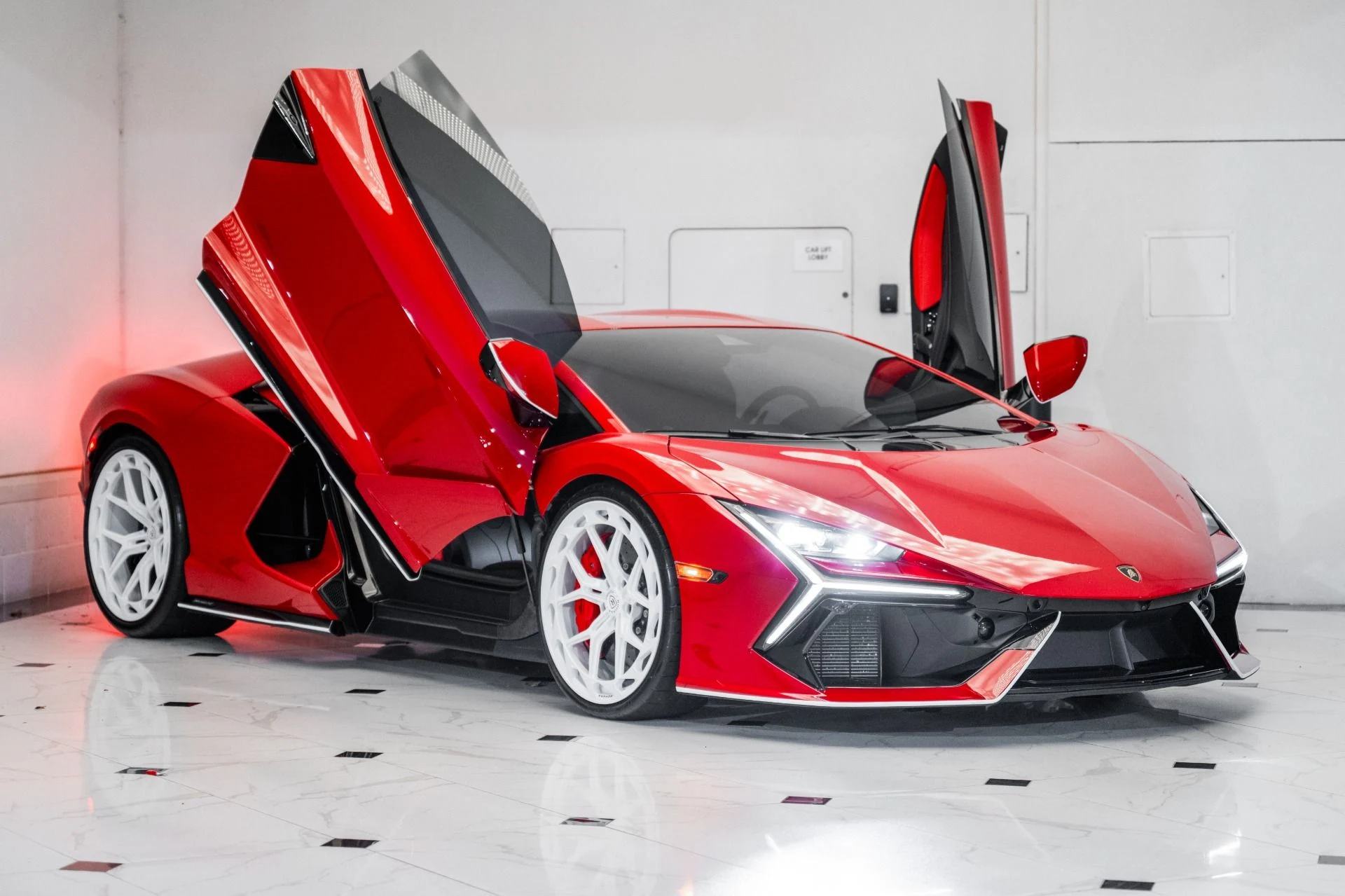 mph009_344459456_Used_2024_Lamborghini_Revuelto_1754711013_1e2e292f75