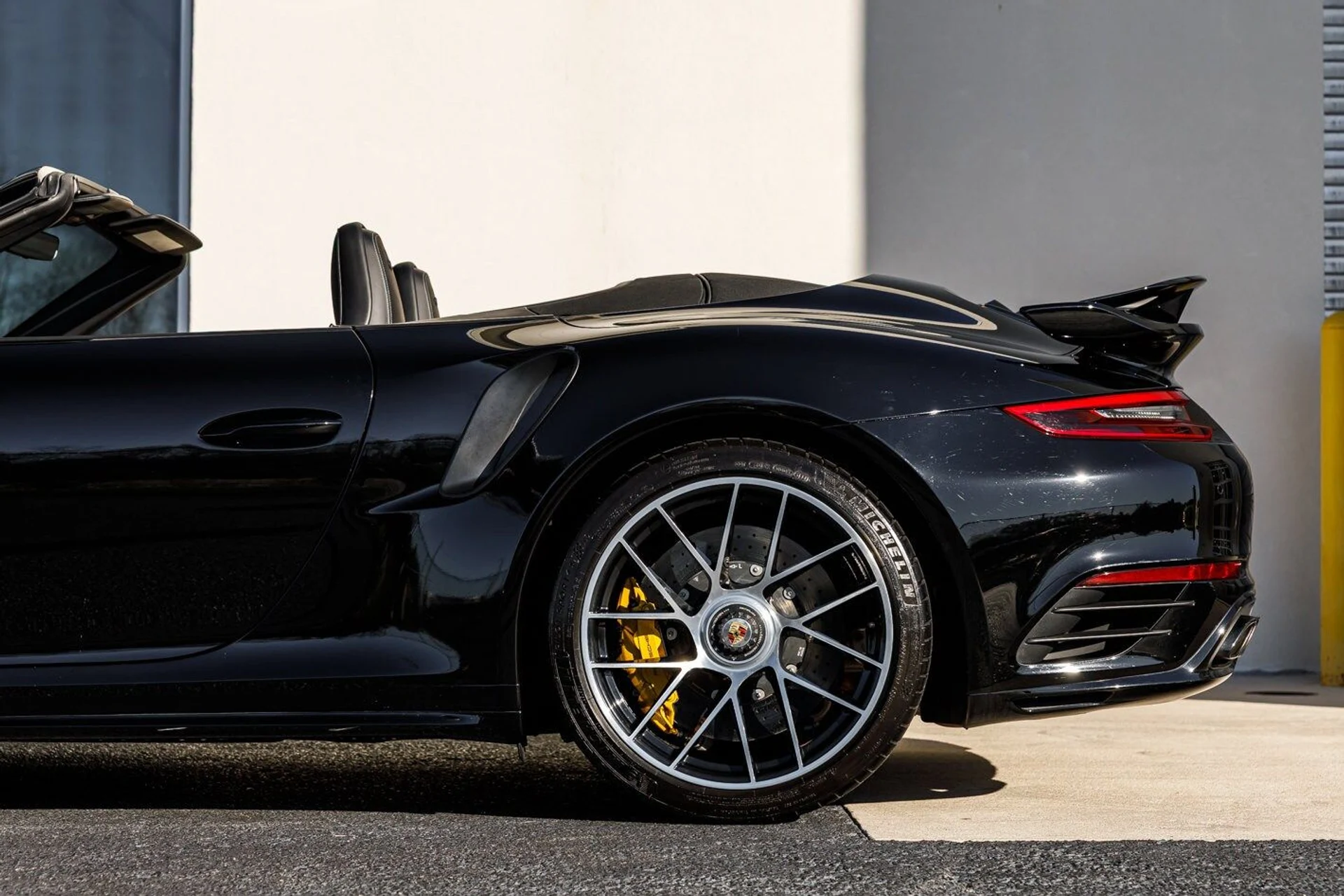 mph009_3448789446_b84110be1aa636190b933fb3ce82de0bx_4f57d98737