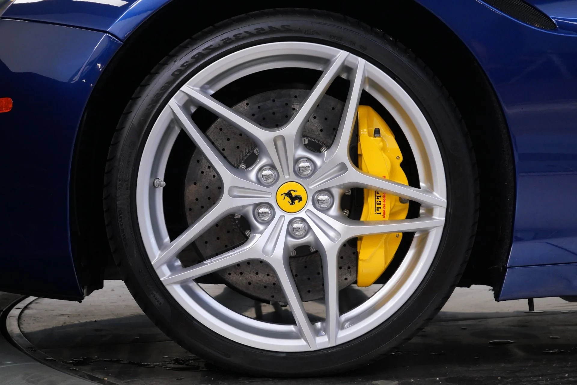 mph009_3453752024_Used_2017_Ferrari_California_T_553_Horsepower_Ventilated_Seats_Low_Miles_1780071789_2d822ff5f6