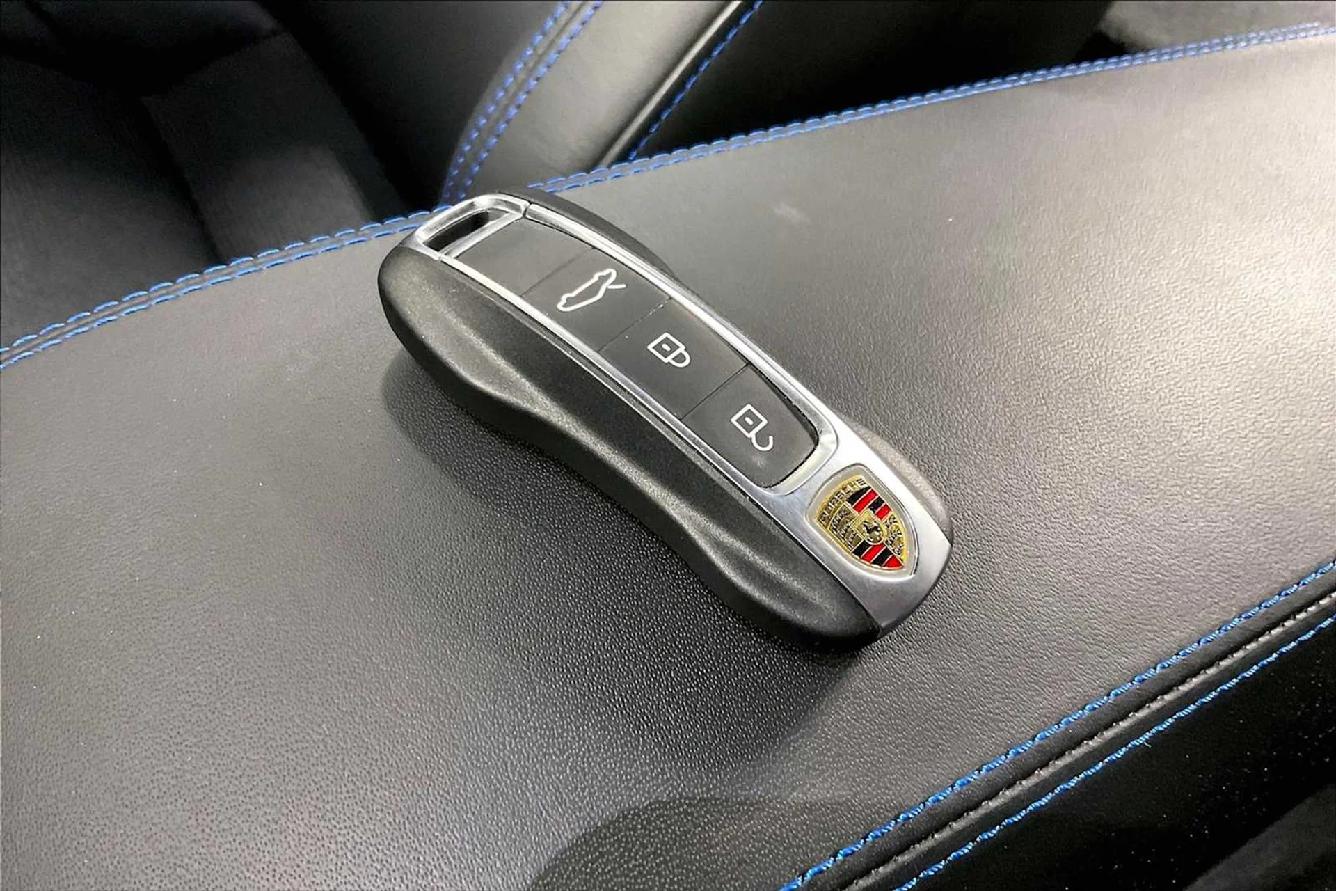 mph009_3458229230_b31c6f2032a302013e537f6bdfe6267bx_459b99b29a