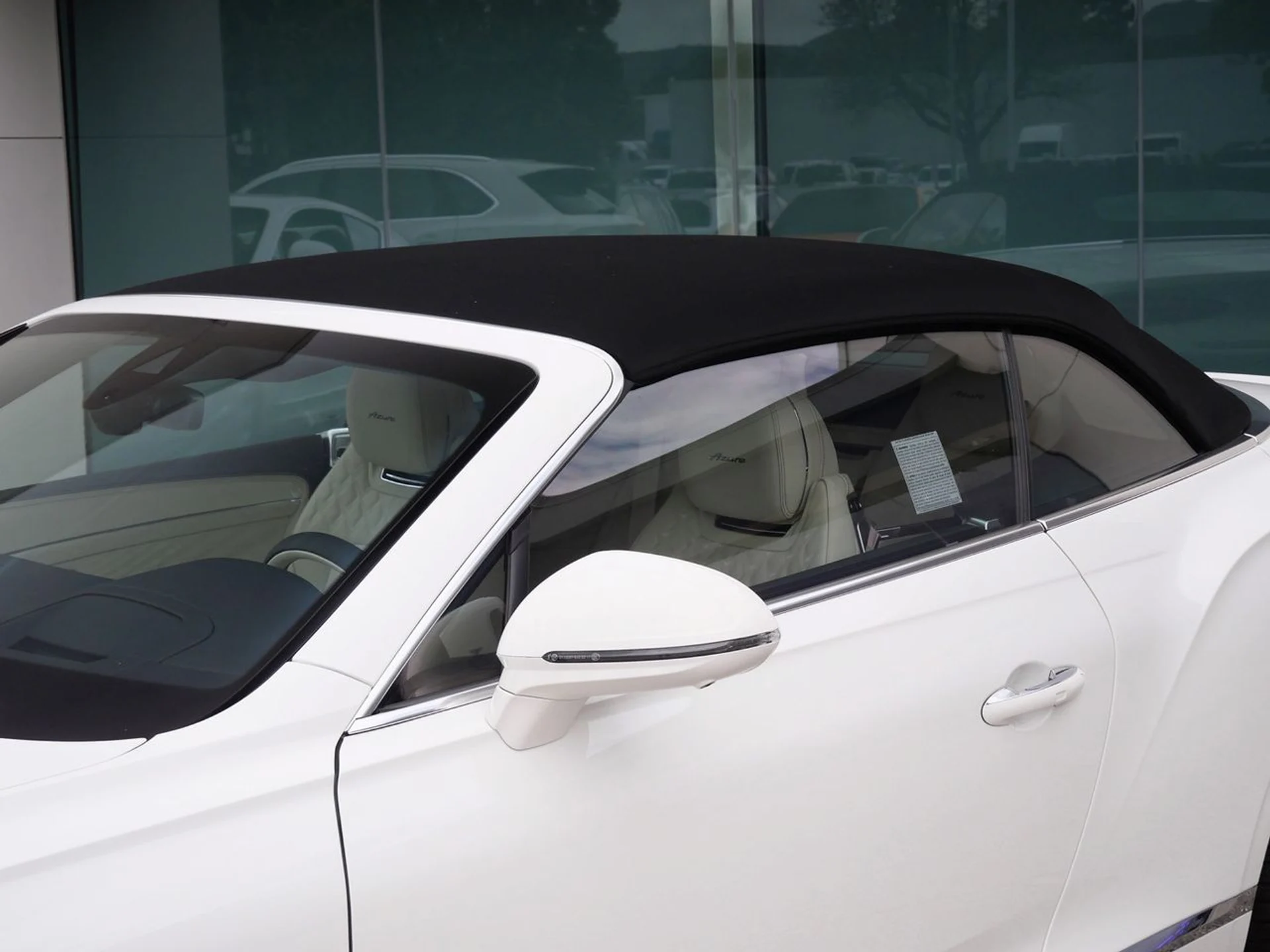 mph009_3459458844_8744e15a83f17485ee5f9dad85cf5318x_2ef2bd2d42