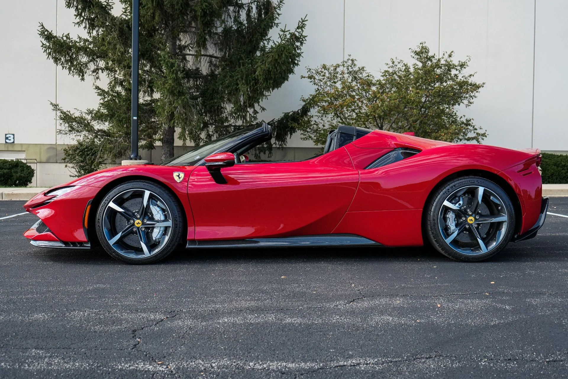 mph009_3460722349_Used_2023_Ferrari_SF_90_Spider_1791928068_22163c99b6