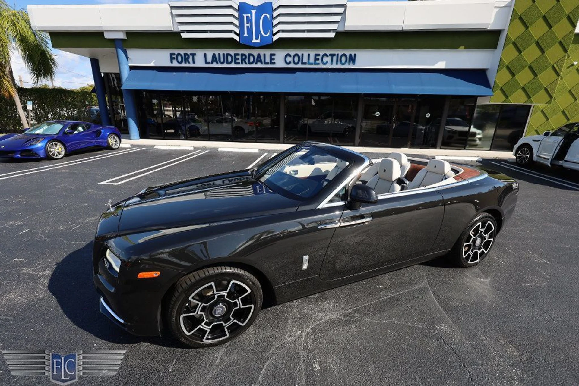 mph009_3471041699_used_2017_rolls_royce_dawn_convertible_6305_22967978_10_1024_2d1c4494a6