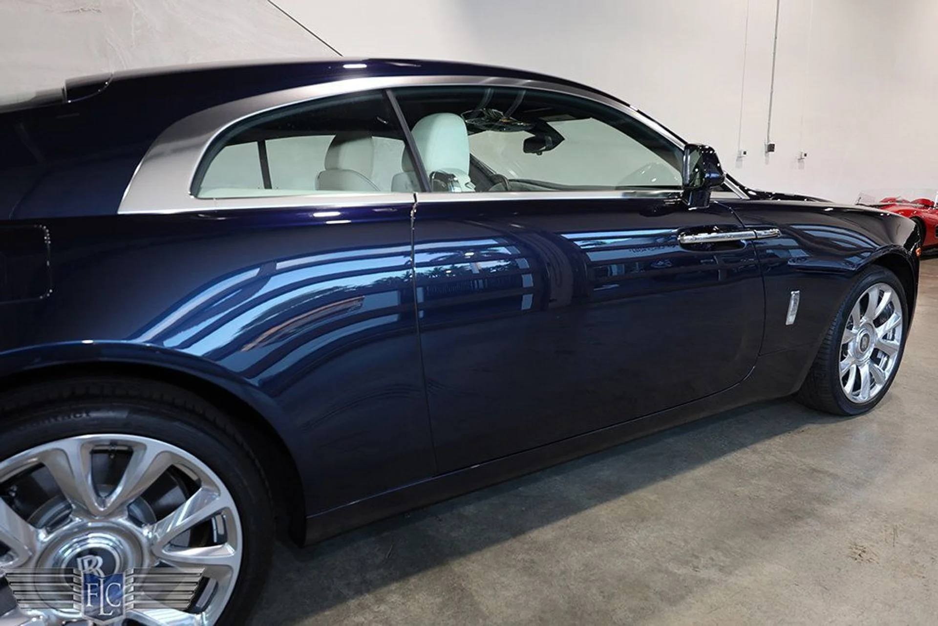 mph009_347949871_used_2019_rolls_royce_wraith_coupe_9689_22959552_10_1024_540689d4e7