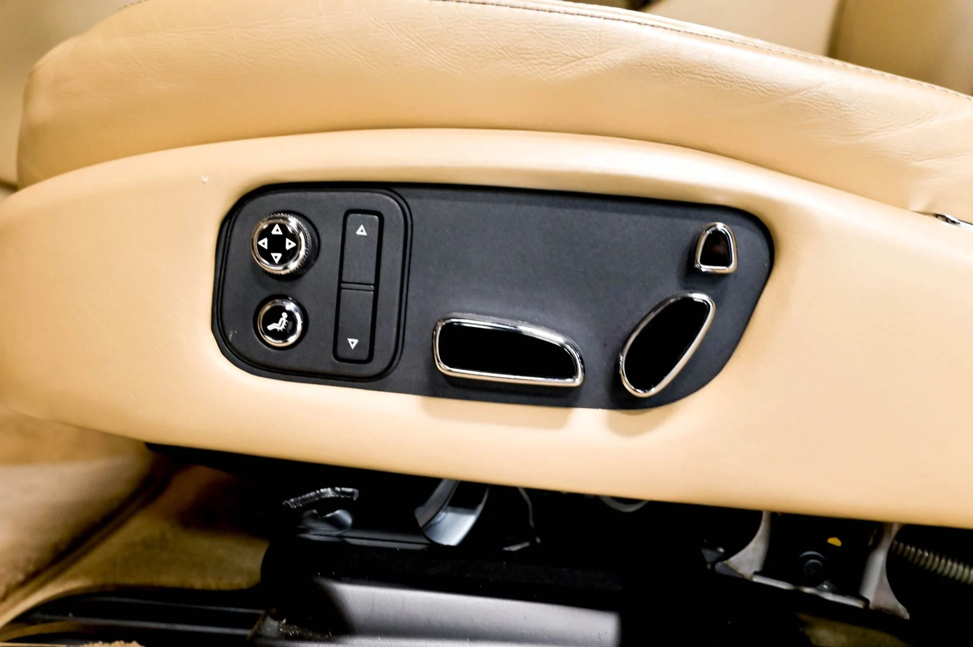 mph009_3480887099_Used_2017_Bentley_Mulsanne_1782570878_2ff9b68d55