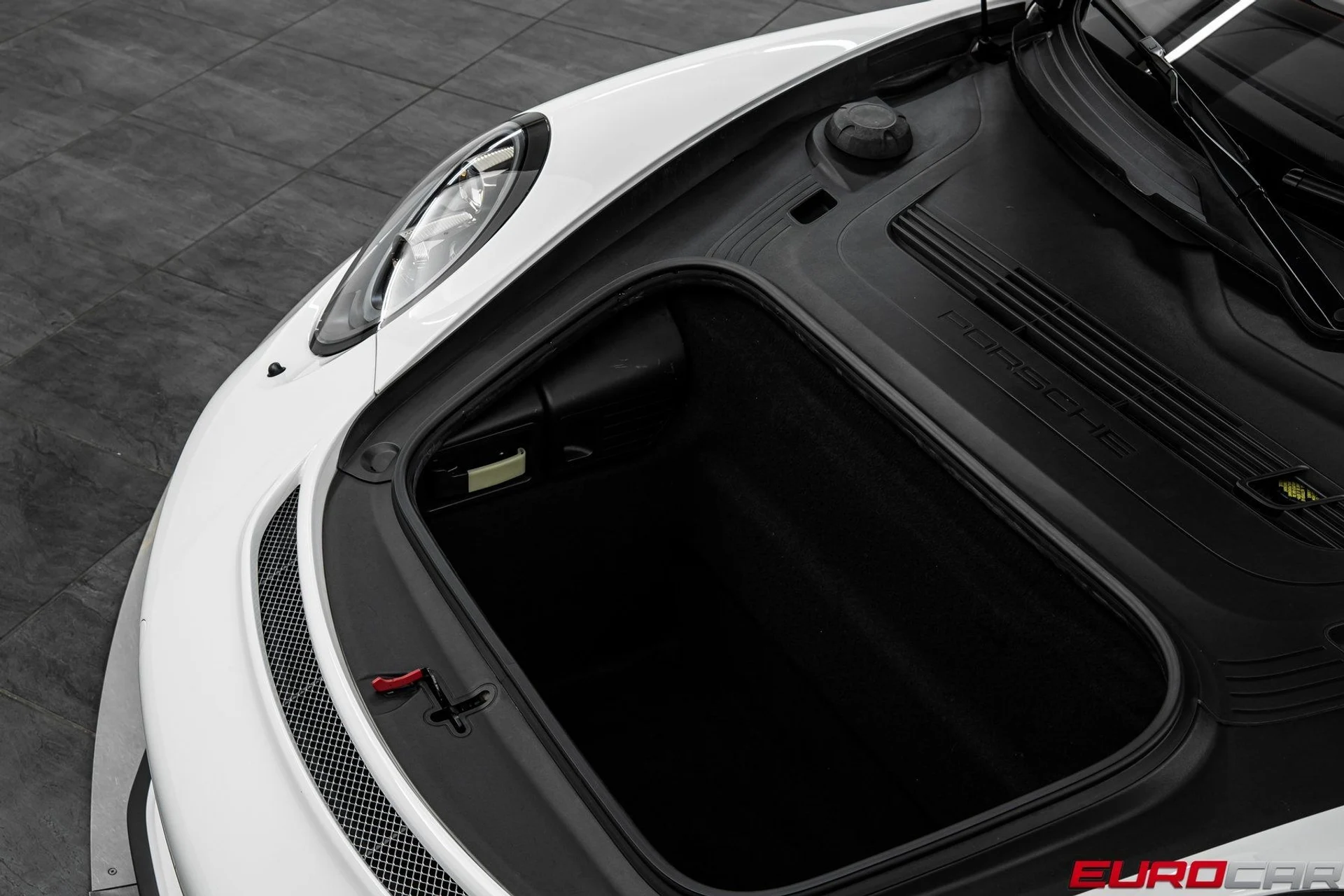 mph009_348304600_image_10_763e0ac866