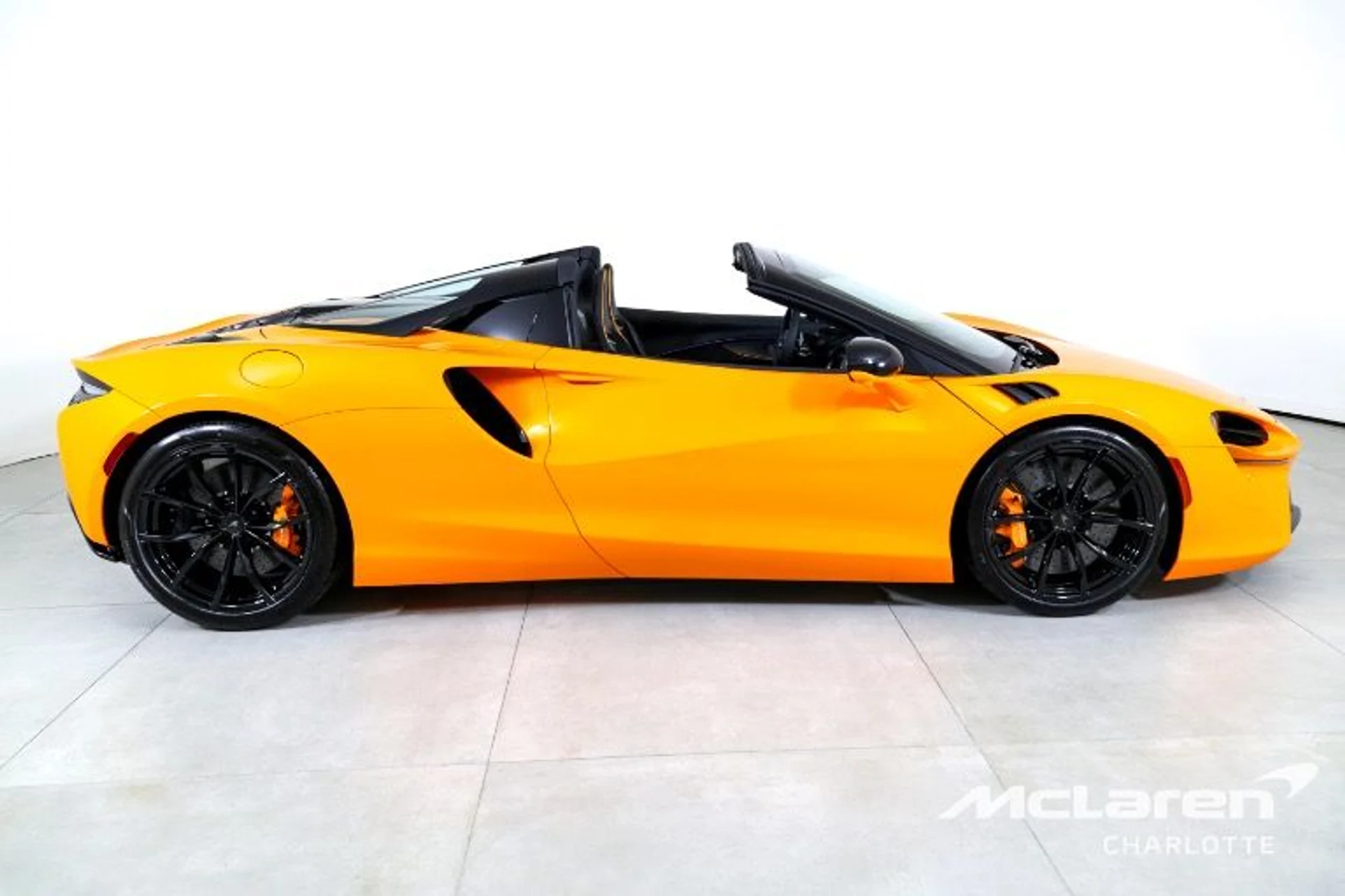 mph009_3485558843_Used_2025_MCLAREN_ARTURA_SPIDER_PERFORMANCE_97d10b72ea