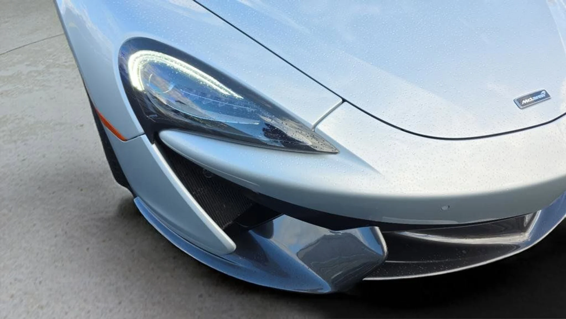 mph009_3489743563_e856d4f1a93e41b5ad552880984073d8_ef54490532