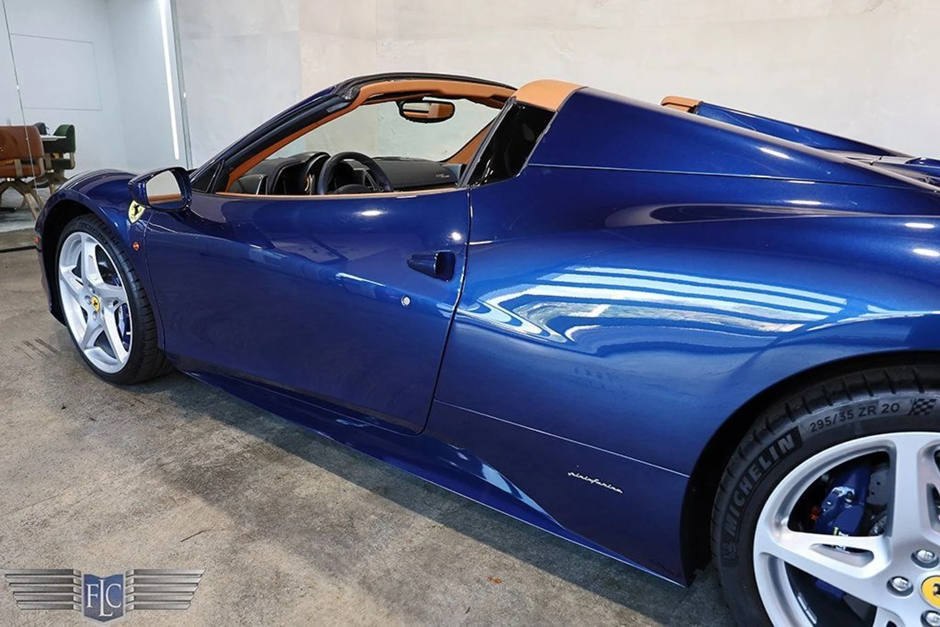 mph009_3495339567_used_2015_ferrari_458_spider_f1convertible_9689_22991784_10_1024_e6275ec32d