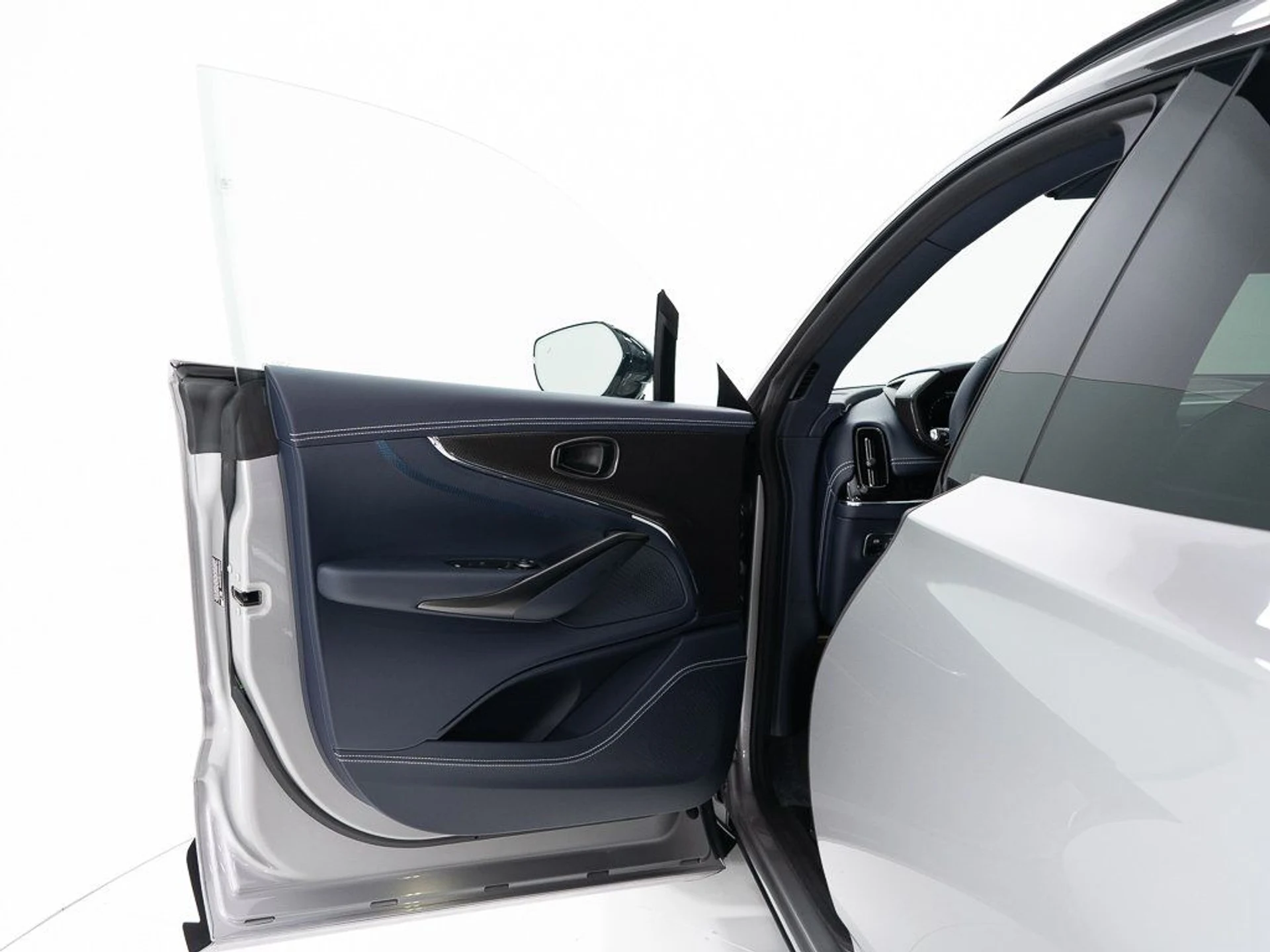 mph009_3495957082_5dcbbd5e470fb75697f3789a8b9f4523_ebbbdc20fd