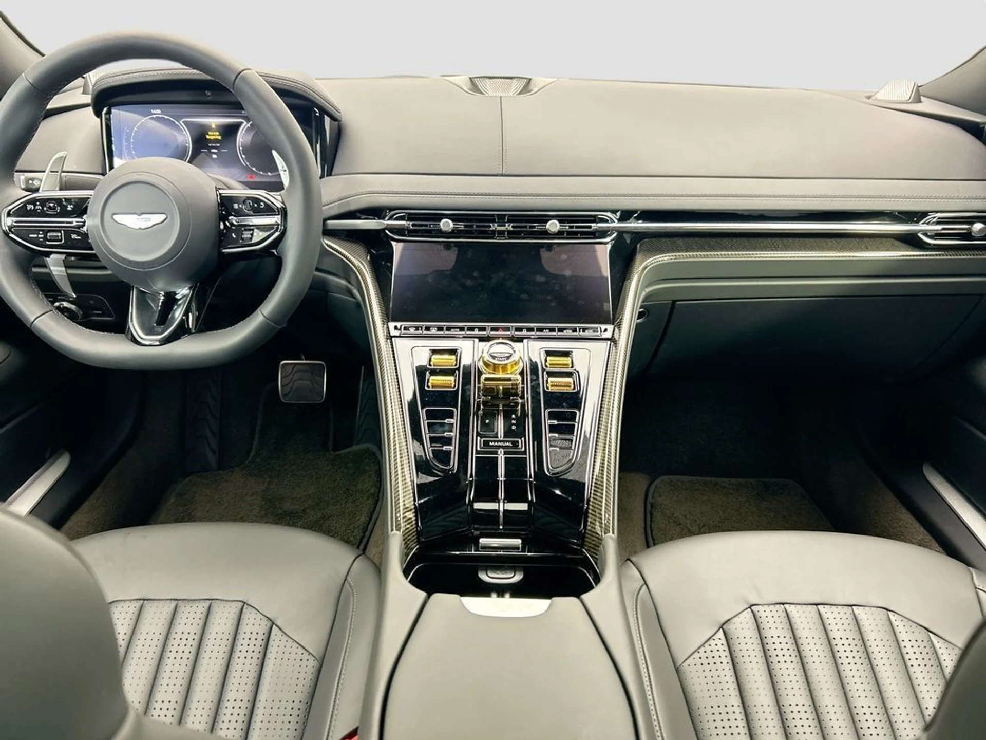 mph009_3502271435_used_2026_aston_martin_db12_coupe_8119_22986073_10_1024_6da20db8bb