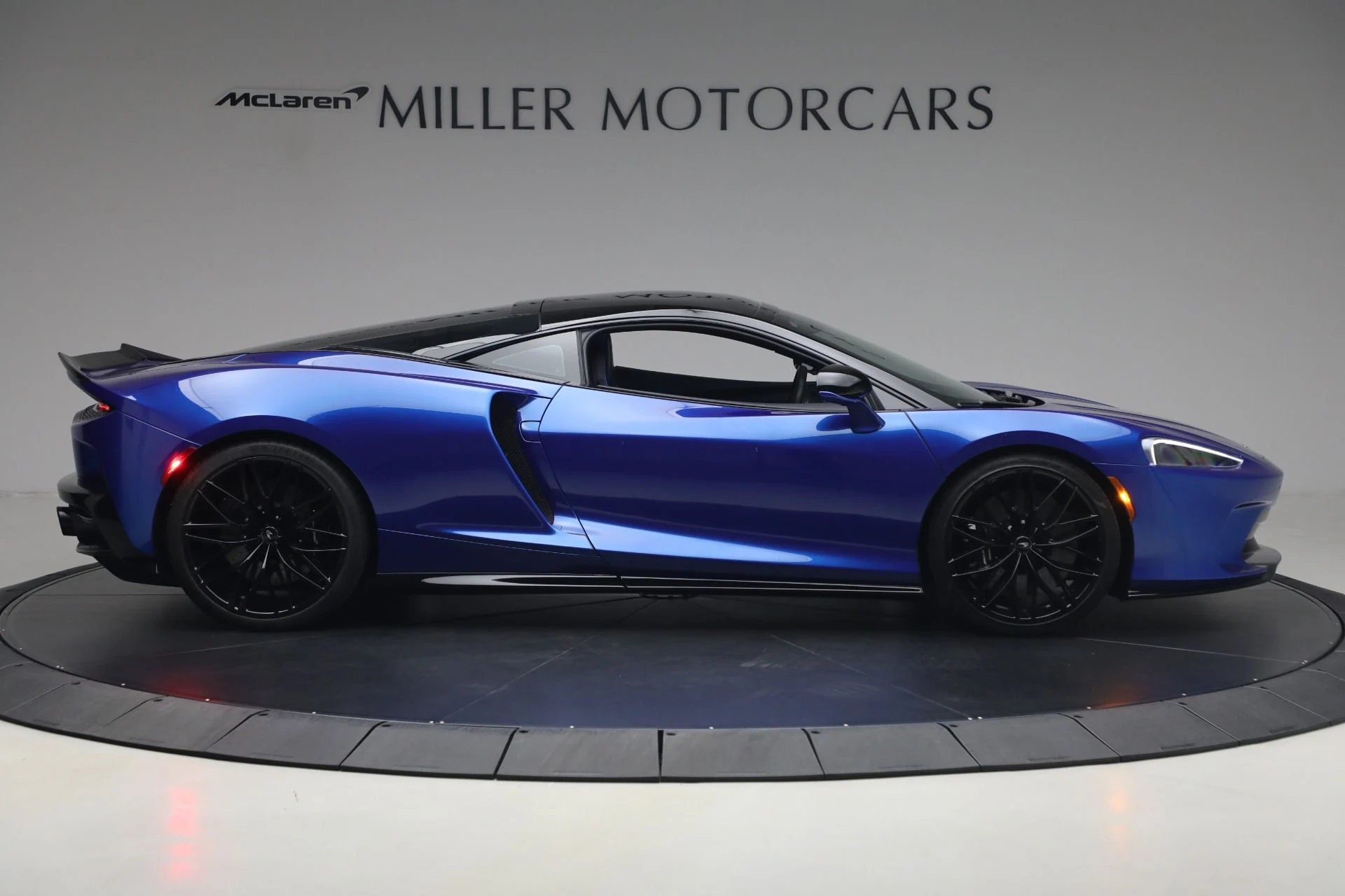 mph009_3503680489_Used_2023_Mc_Laren_GT_Luxe_1d7baeba4a