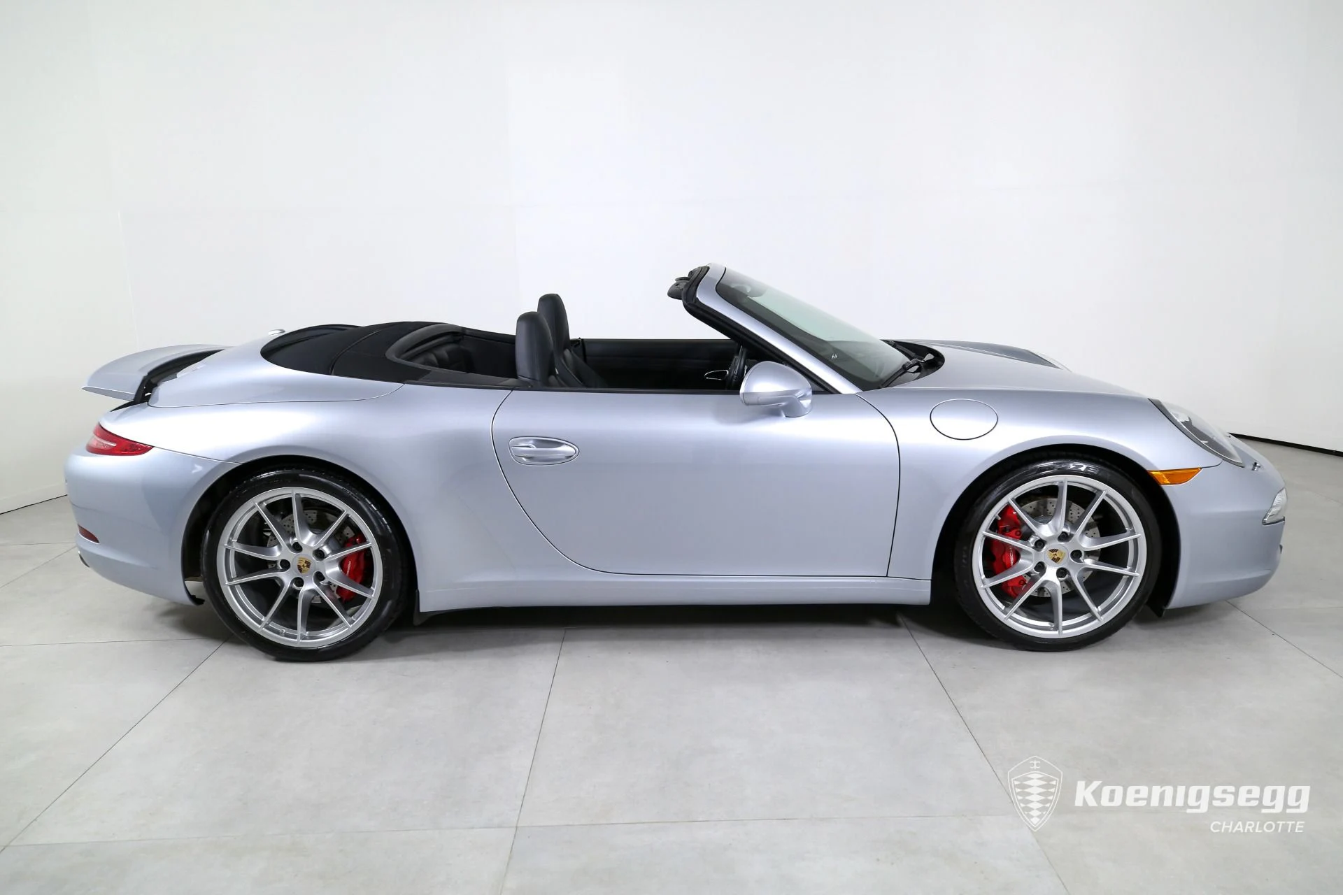mph009_3504706897_Used_2015_Porsche_911_Carrera_S_1706289966_8378405865