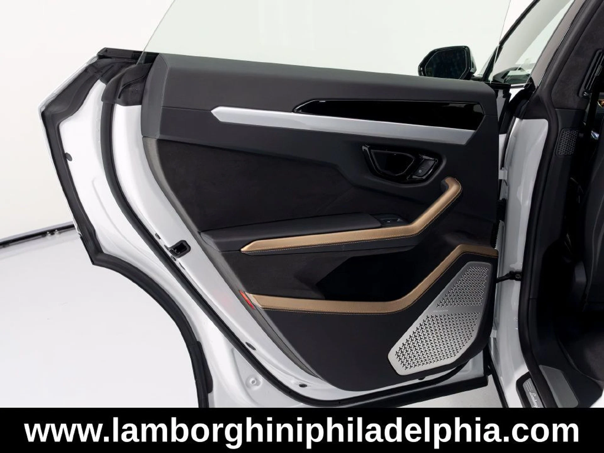 mph009_3506661066_c71ca7f543a891b73dc3a8a797422627x_dd563476cb