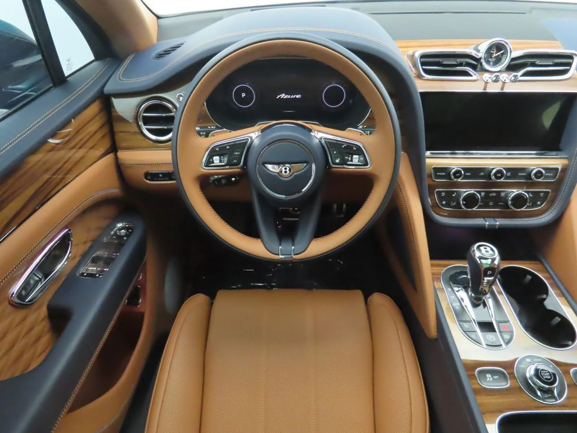 mph009_3511695351_new_2025_bentley_bentayga_v8awd_8119_22910535_10_1024_dc05ee1aa1