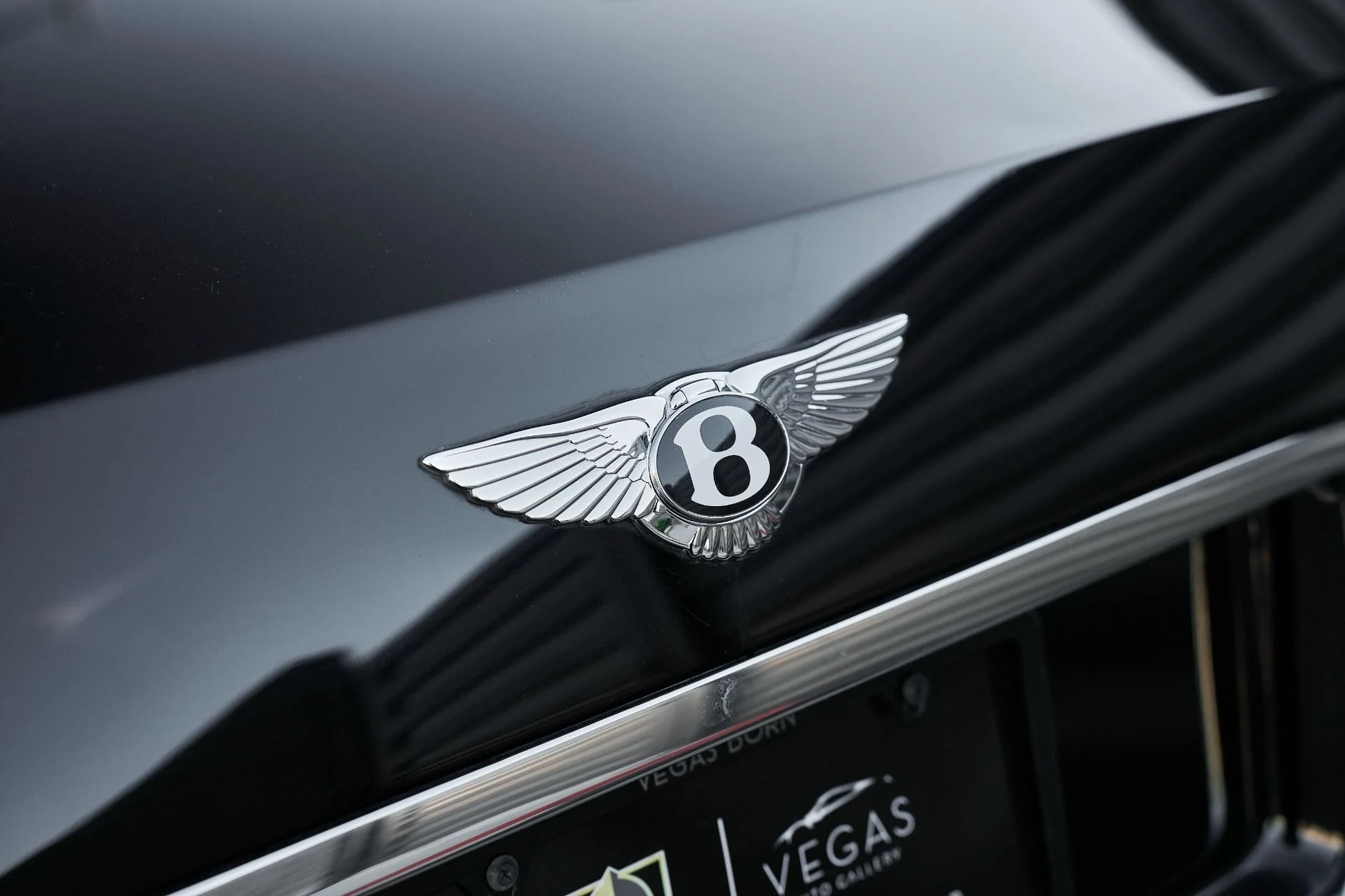 mph009_3519695619_Used_2009_Bentley_Azure_Base_1765906112_71262305be