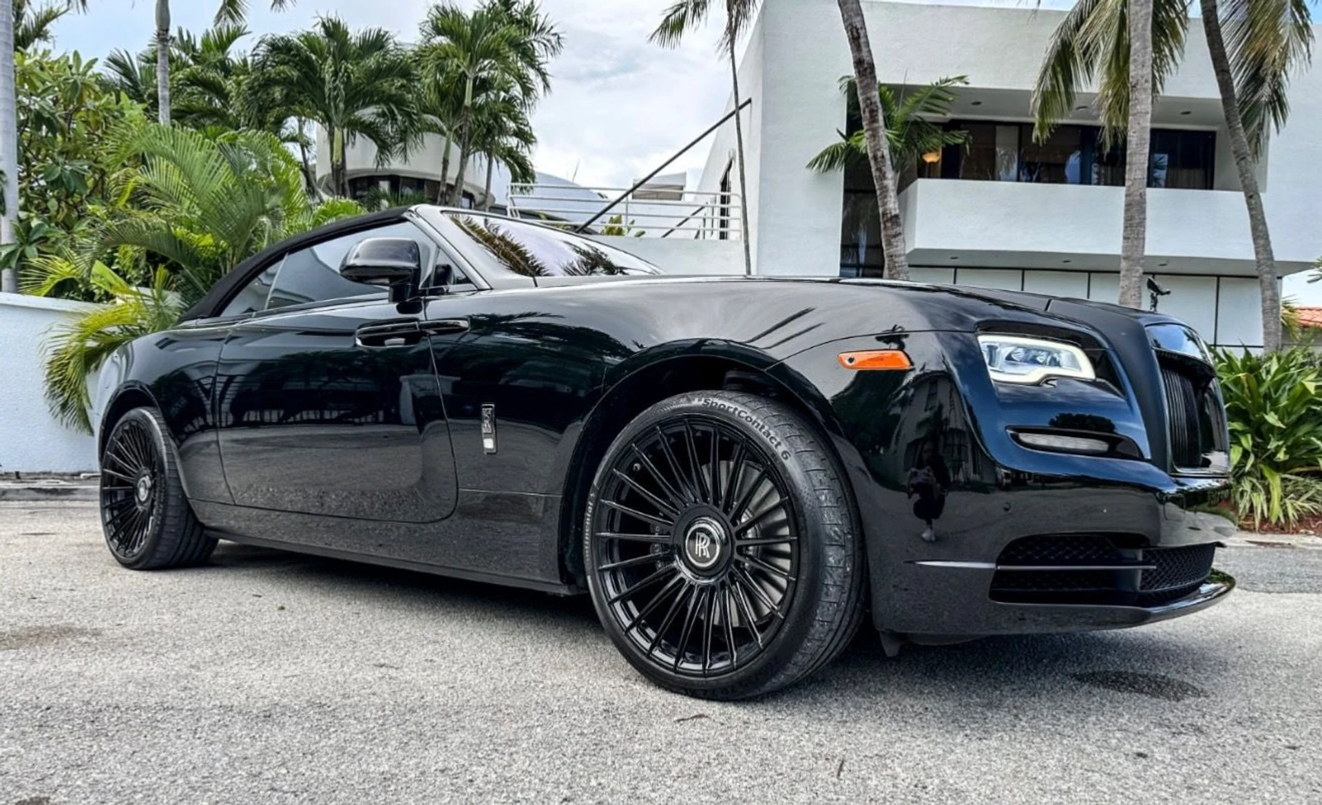 mph009_3527519752_Used_2020_Rolls_Royce_Dawn_Black_Badge_1765830388_8ae9804949