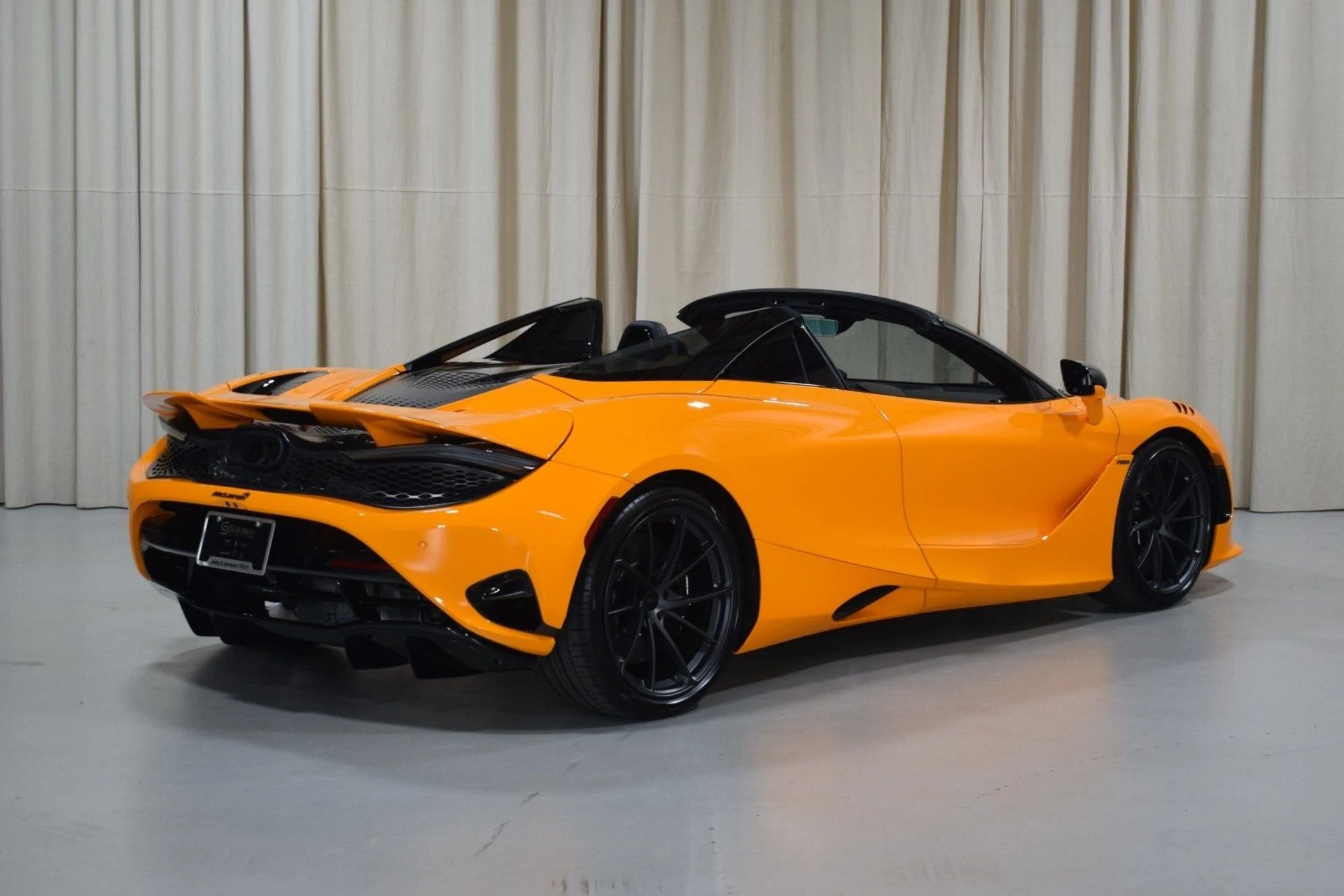 mph009_354402824_d352bcbaf07d27a6fa928b75db385976x_ba77631842