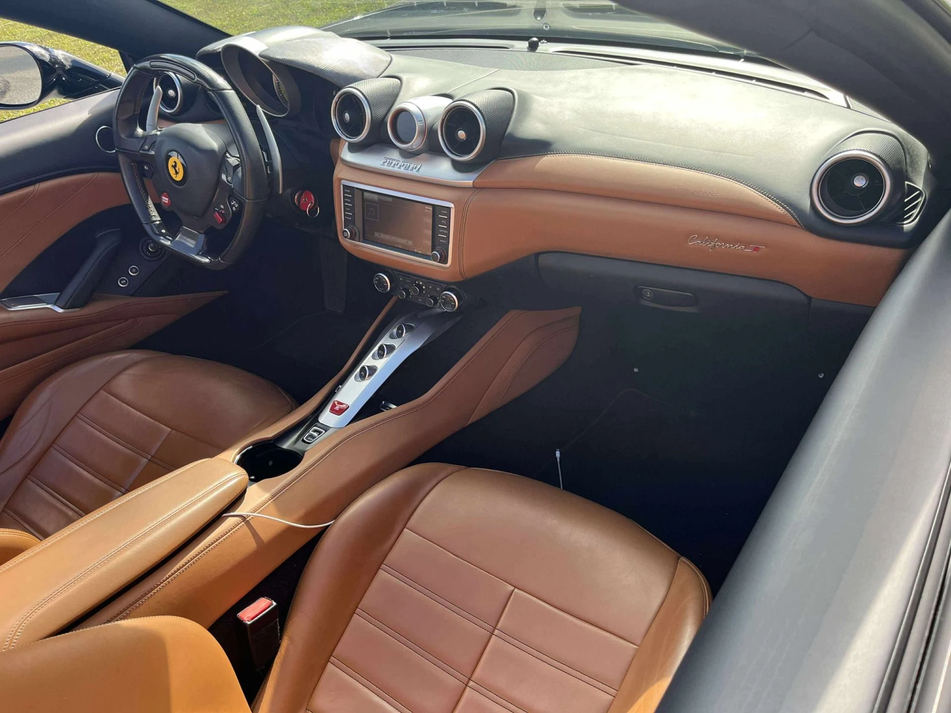 mph009_35443235_Used_2016_Ferrari_California_T_1763595014_1848b731c9