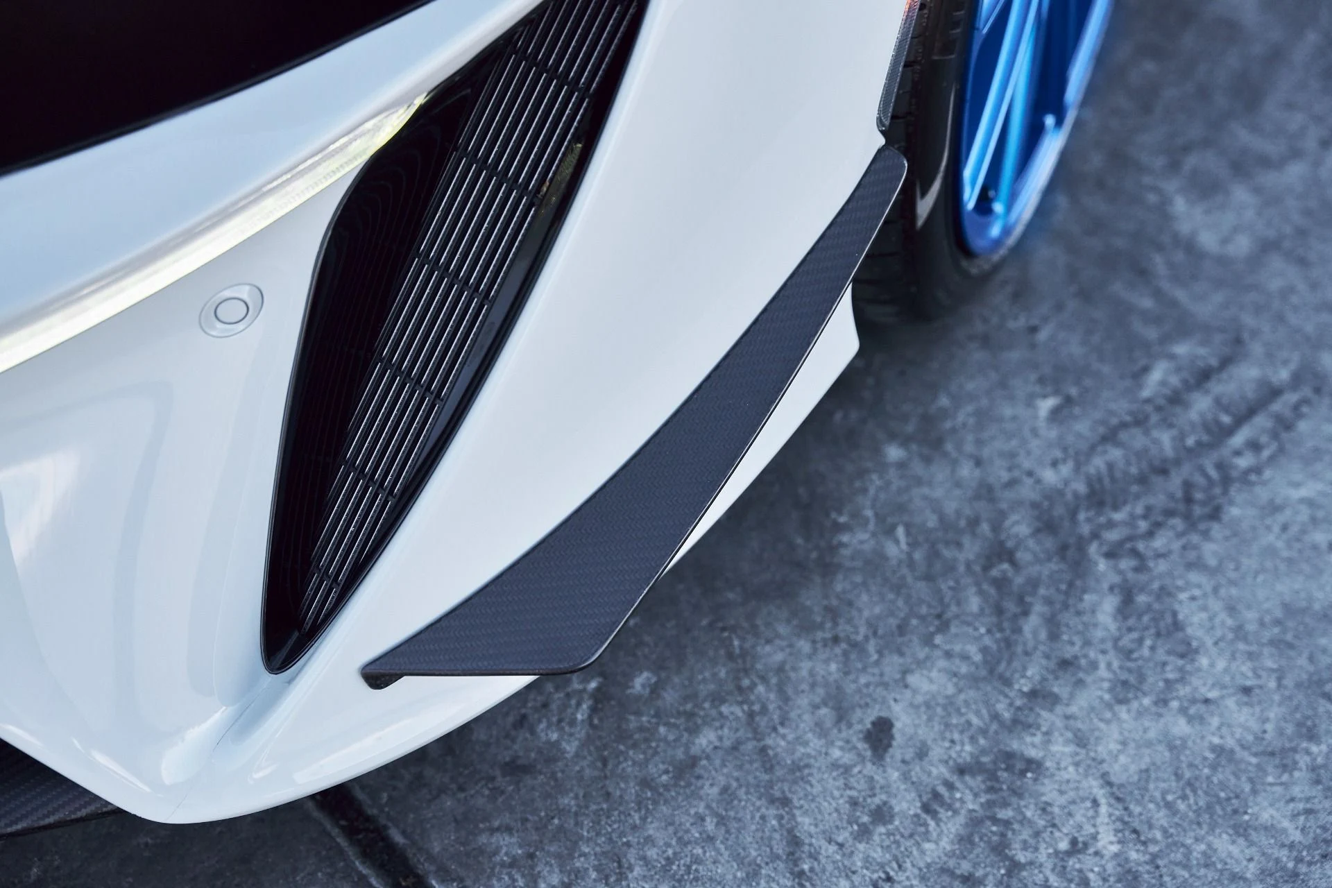 mph009_3547213584_Used_2023_Mc_Laren_Artura_1773773872_f4c8611d83