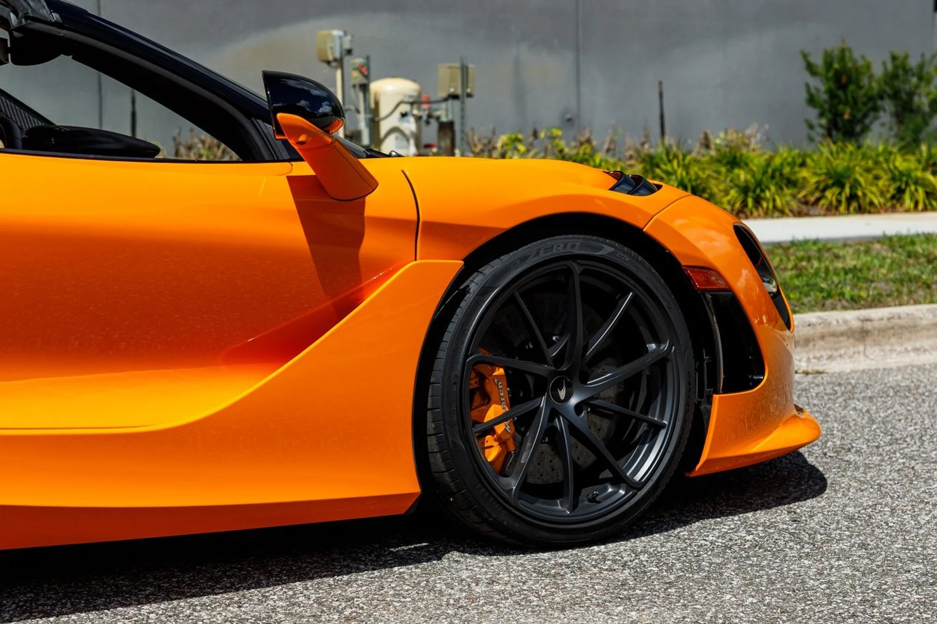 mph009_3549632179_515_p10_l_984d7ba35f