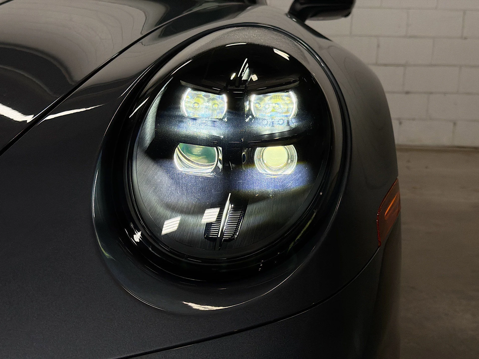 mph009_3550220295_3f6dd2433facd145dc073e5dd66e2ff0_cc183a0313