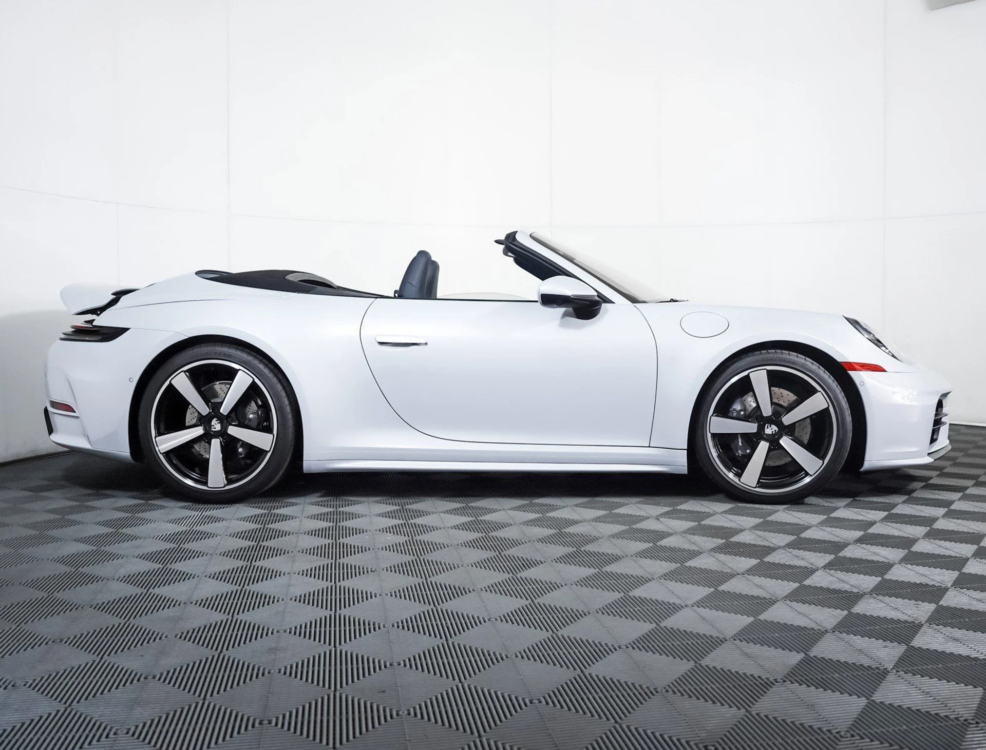 mph009_3553687487_d0f4b138383191adf49b8ec9423ea856_c94080f6e7