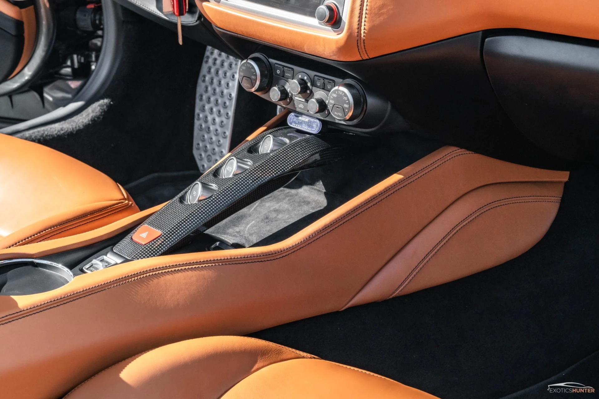 mph009_3554052729_Used_2015_Ferrari_California_T_w_Carbon_Steering_Wheel_Magneride_Reverse_Cam_20in_Wheels_1746820122_05ad5ac412