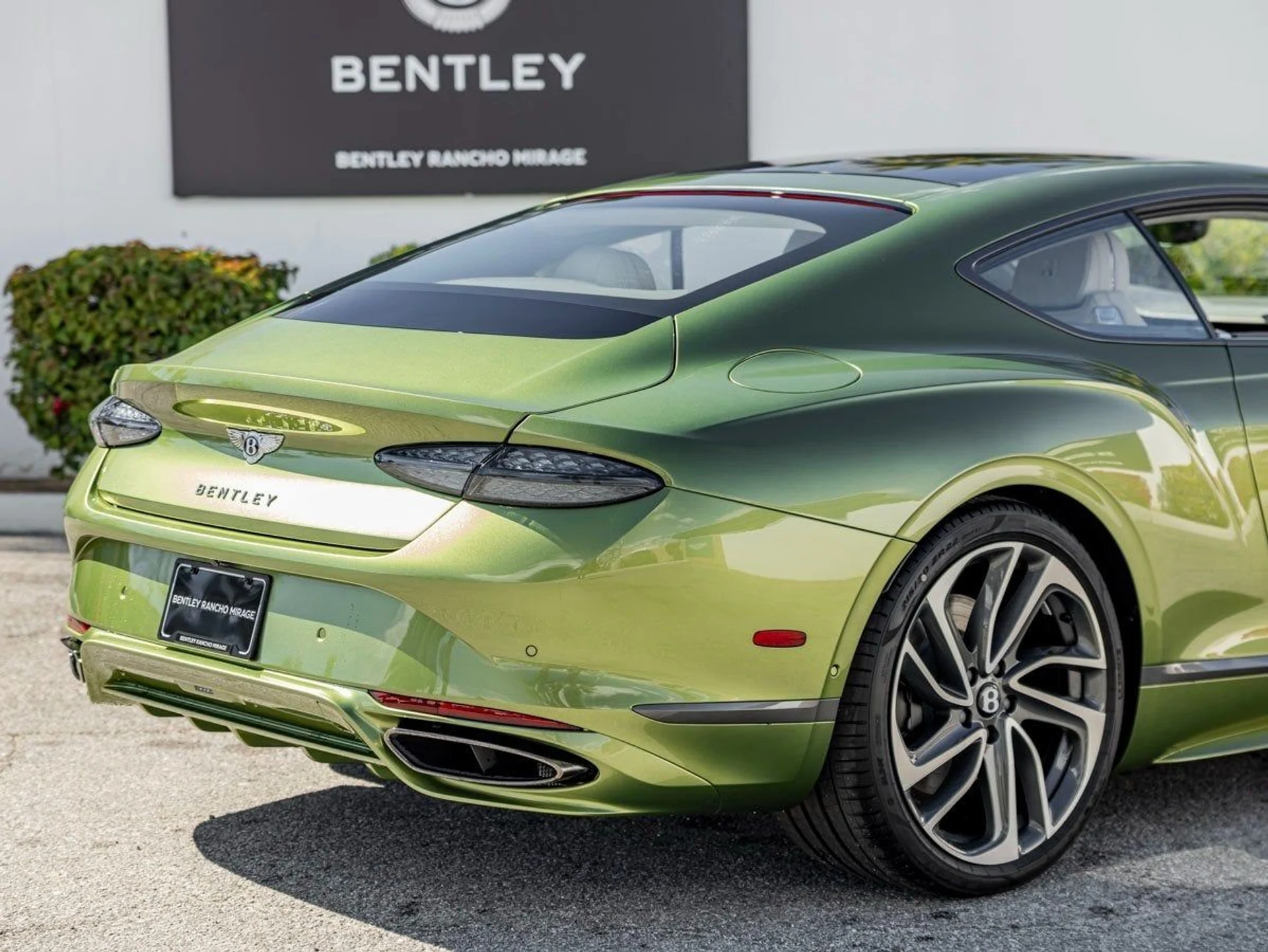 mph009_3559662675_10_bdd379862c