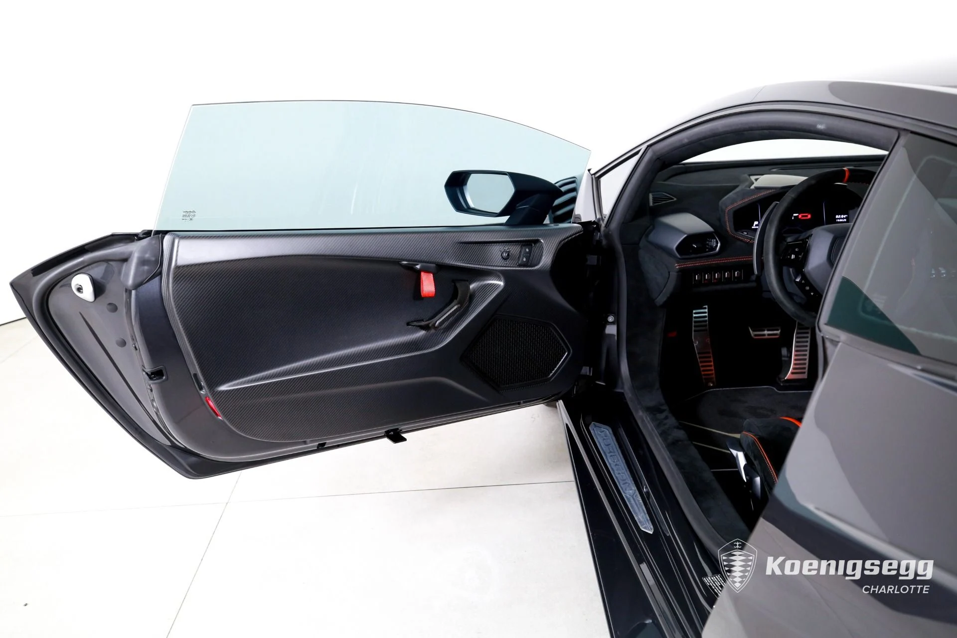 mph009_3563727511_Used_2022_Lamborghini_Huracan_STO_1761056337_8ca1e86491