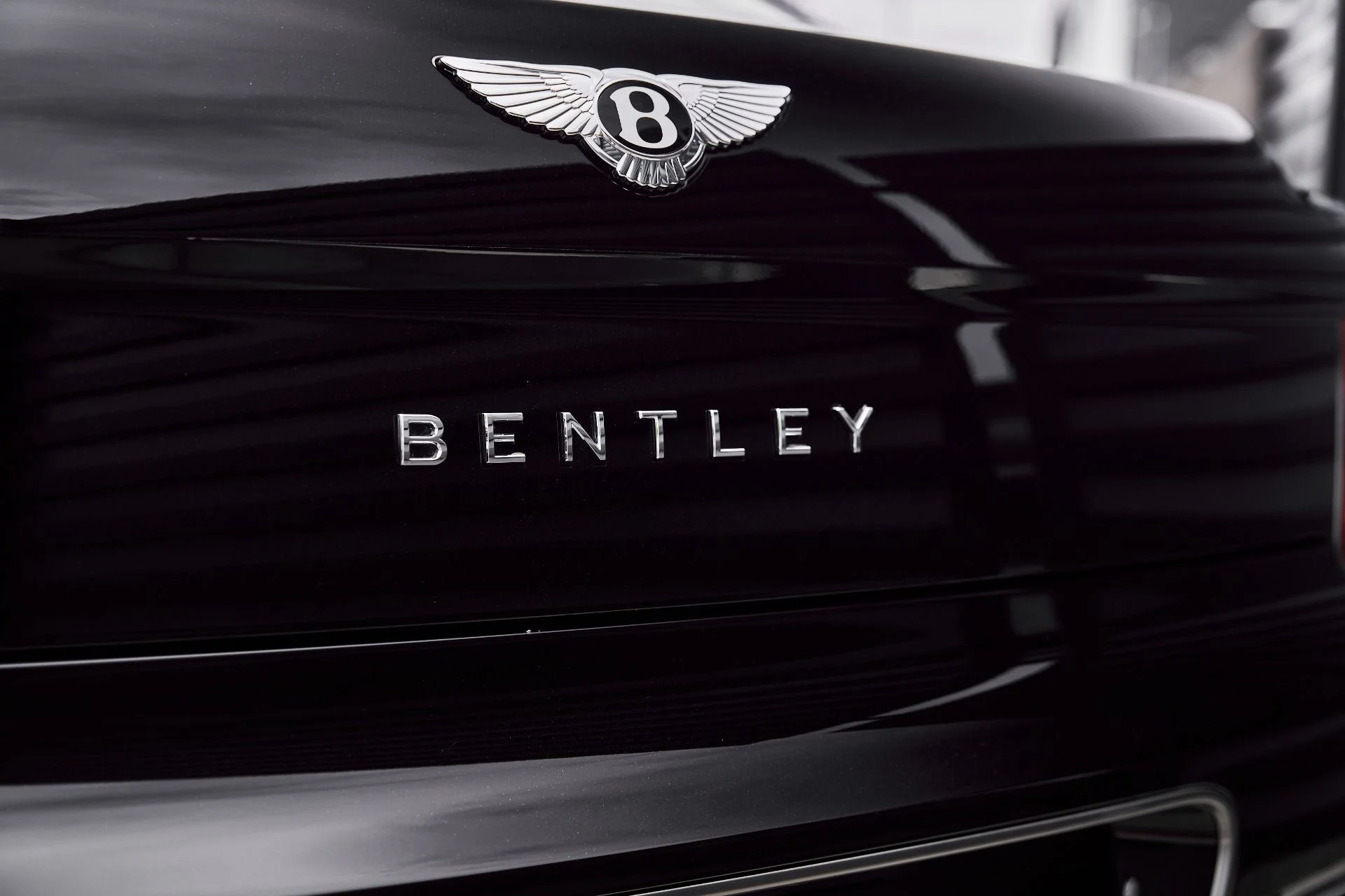 mph009_3564875801_Used_2025_Bentley_Flying_Spur_Speed_1786412171_76a809d96a