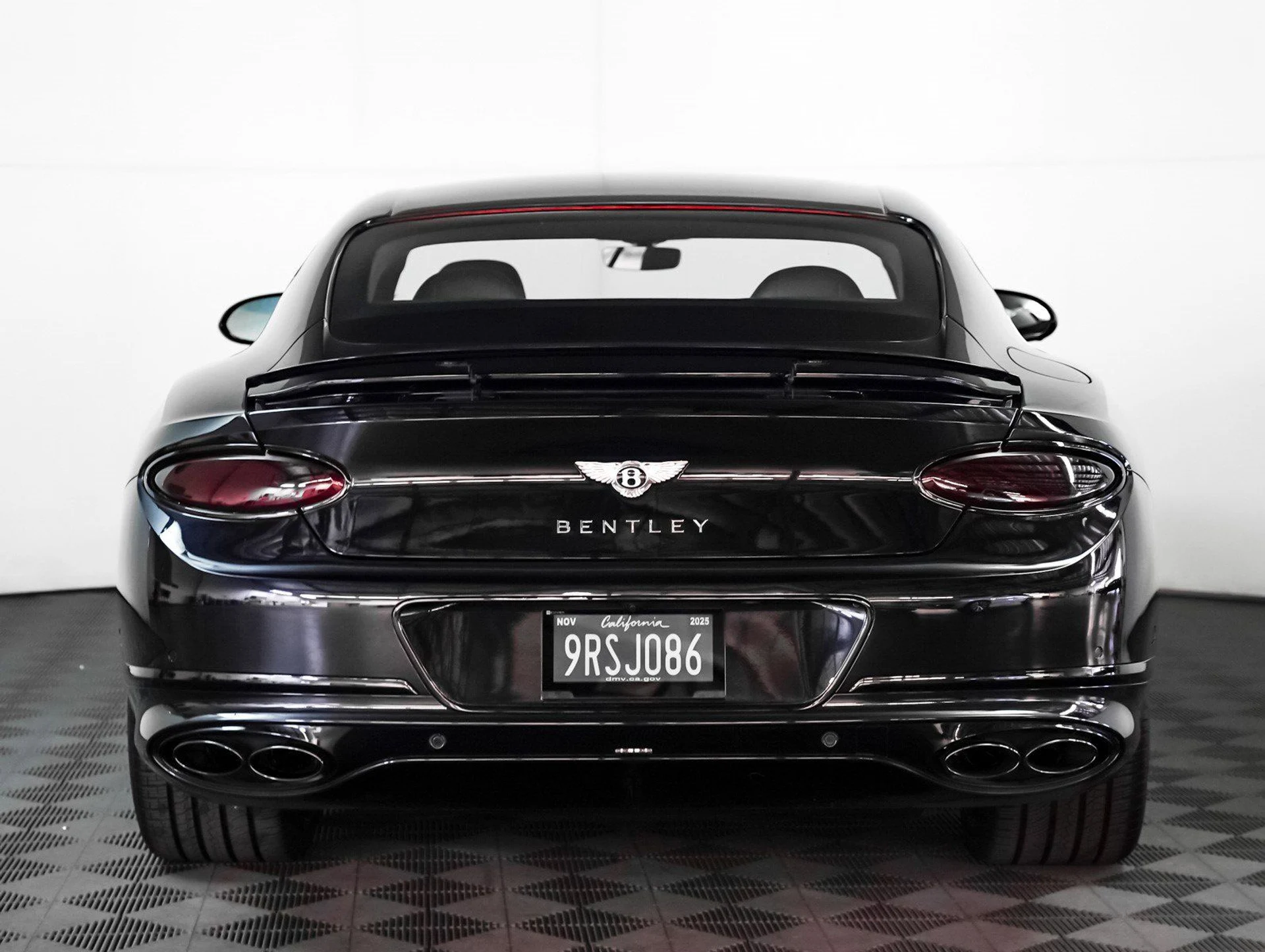 mph009_3574139221_ebd6fedec759cdf1571736f615483edd_bfcfd61a8b