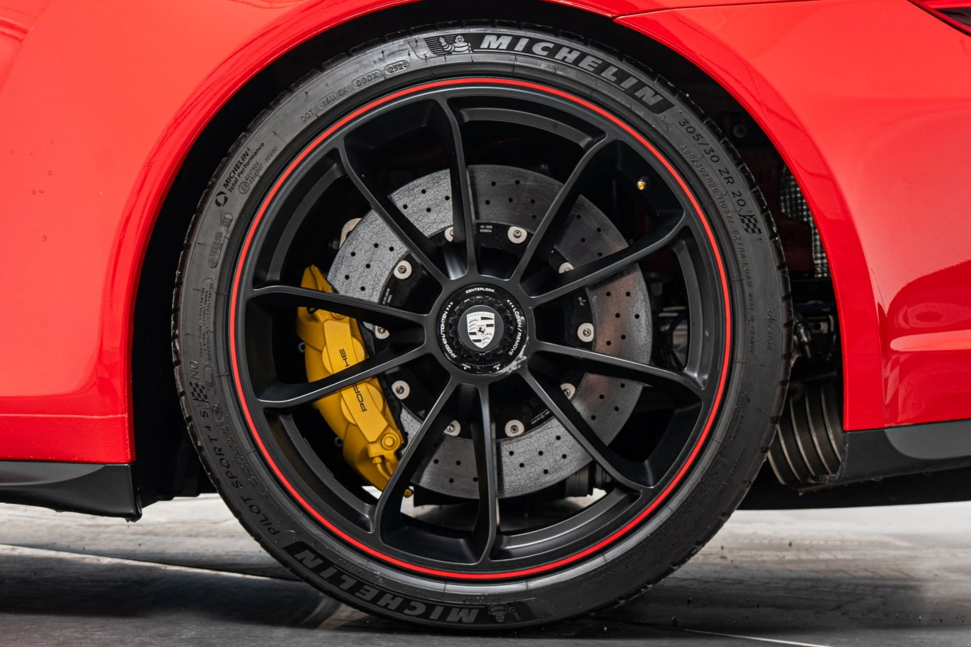 mph009_3575586990_Used_2019_Porsche_911_Speedster_1790632203_0aace168c5