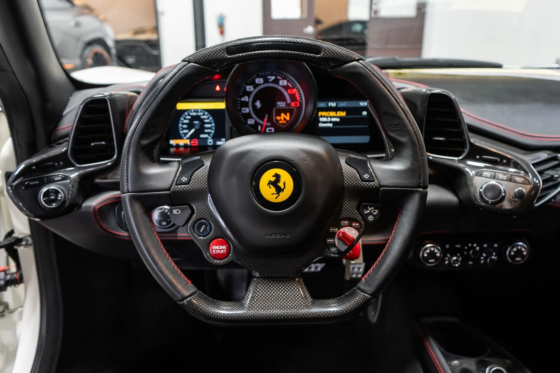 mph009_3584724520_Used_2015_Ferrari_458_Italia_1757709608_dfc9d42d95