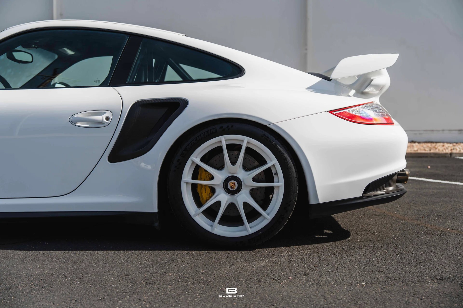 mph009_3588544669_6a346702bcec9ace021dc768_2011_Porsche_GT_2_RS_09_b18b265740