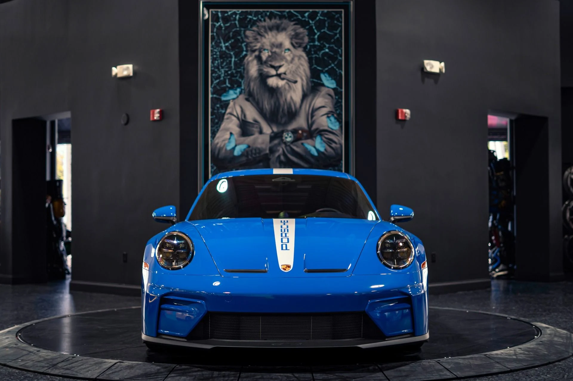 mph009_3589870944_Used_2026_Porsche_911_GT_3_Touring_Lugano_Blue_Lightweight_Package_1777381470_5c08773789