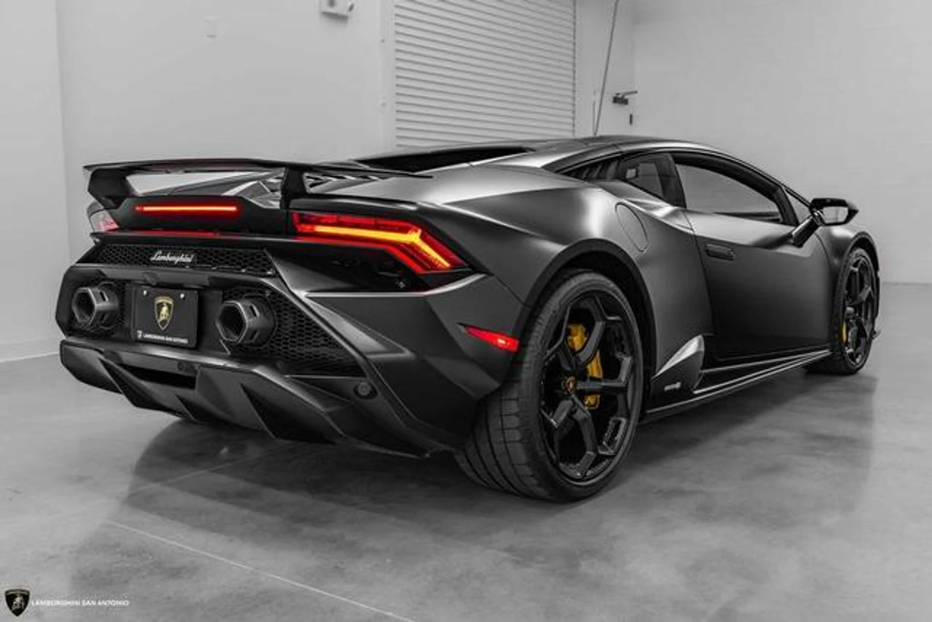 mph009_3600543396_i_BN_9_CX_9u_Tz_JROKEW_9_Y_Er_Ypj_N_Qw_b66c7ba373