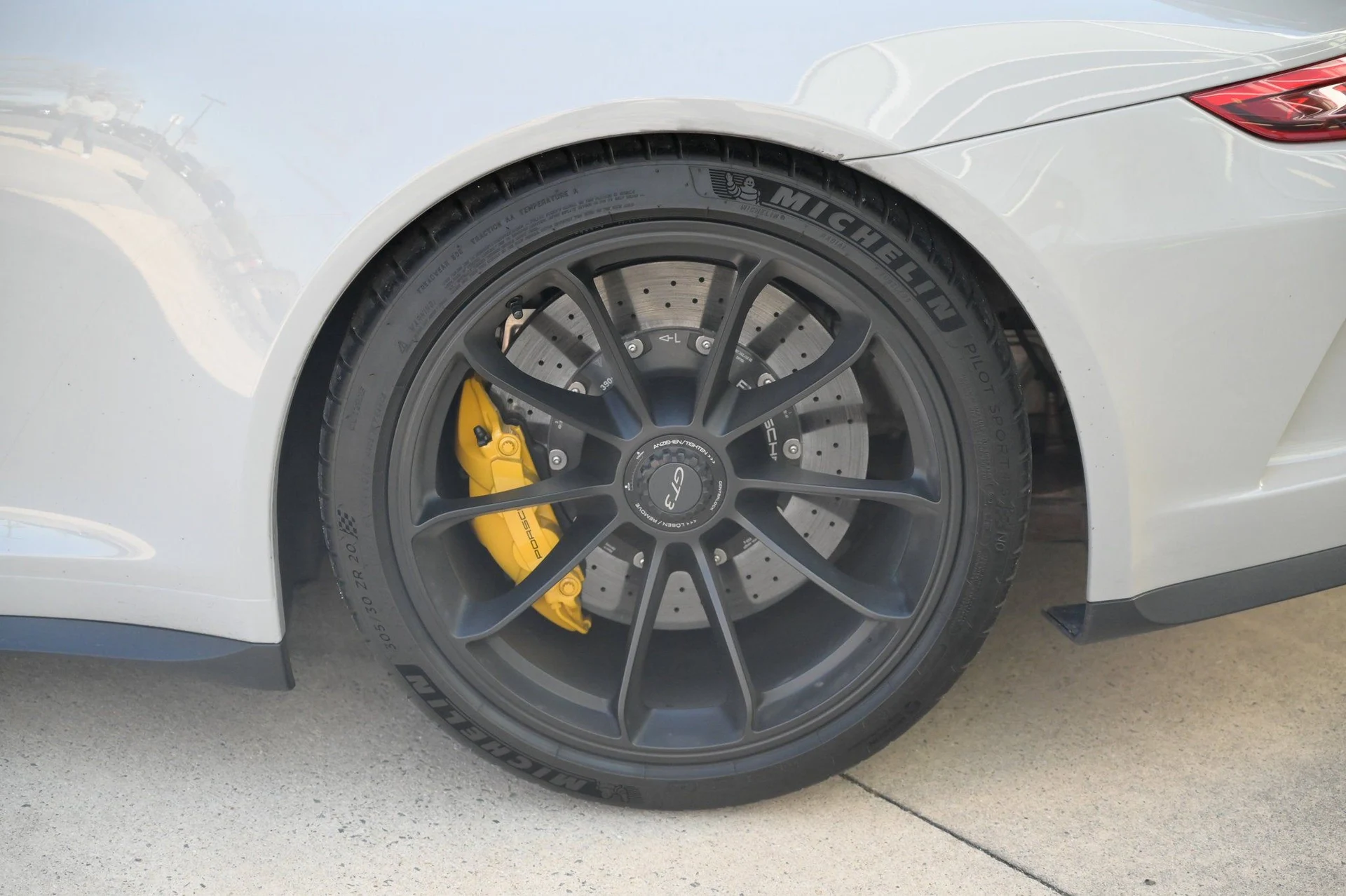 mph009_360112791_7fc1a95e140641e1a317f45b3788a5db_f7aad22a09