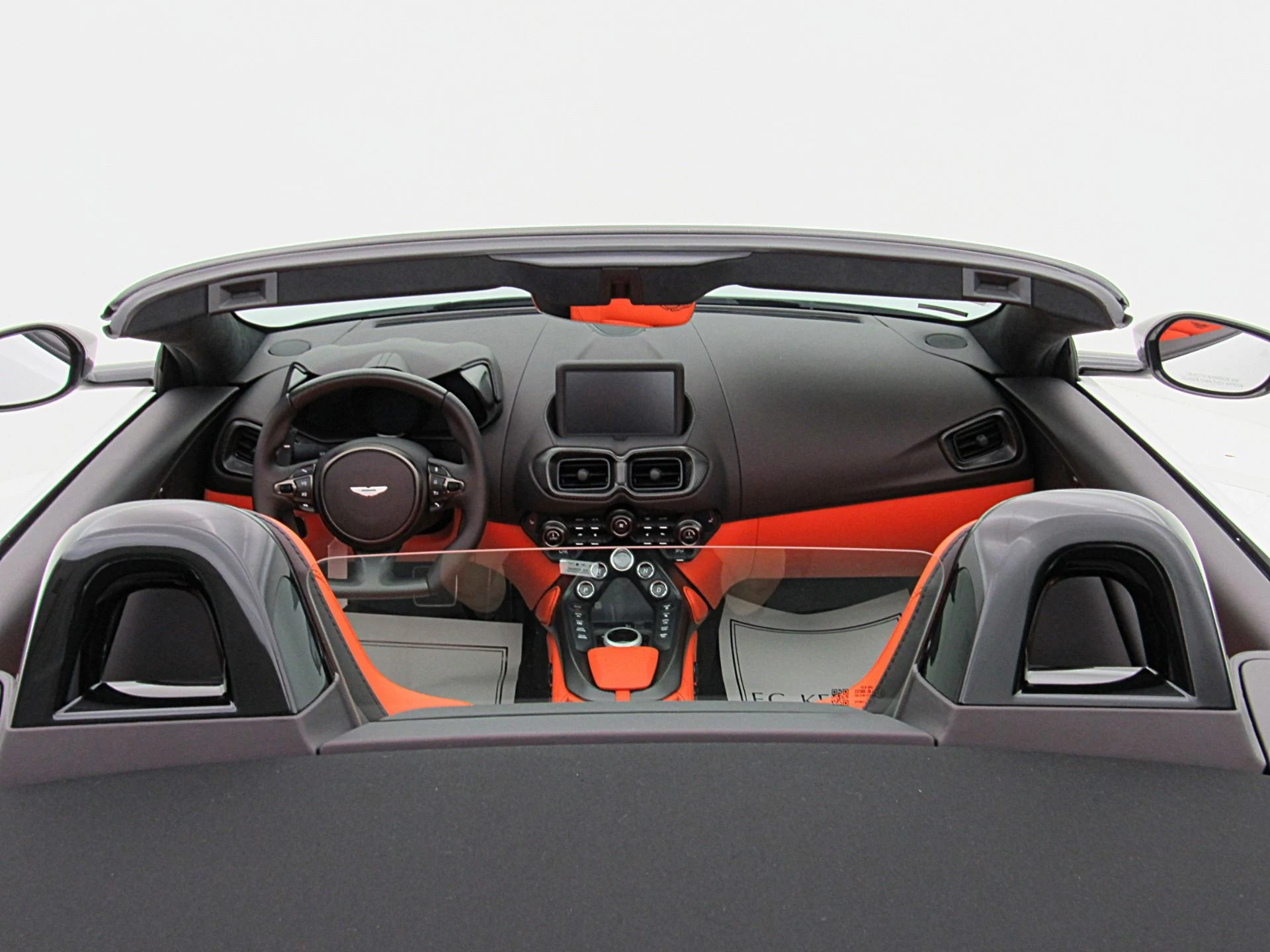 mph009_3601391654_Used_2023_Aston_Martin_Vantage_Roadster_890153c07d