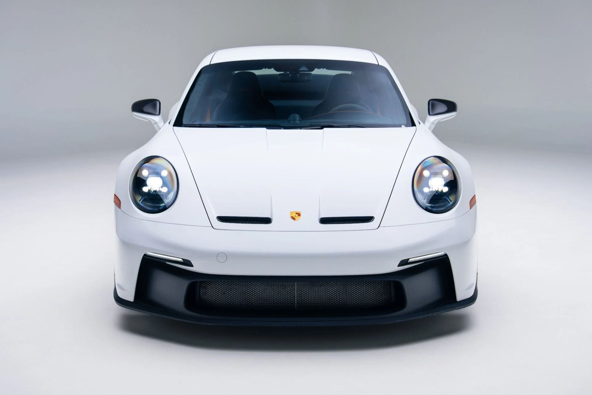 mph009_3606368605_Used_2022_Porsche_911_GT_3_1764803132_53412d27f1