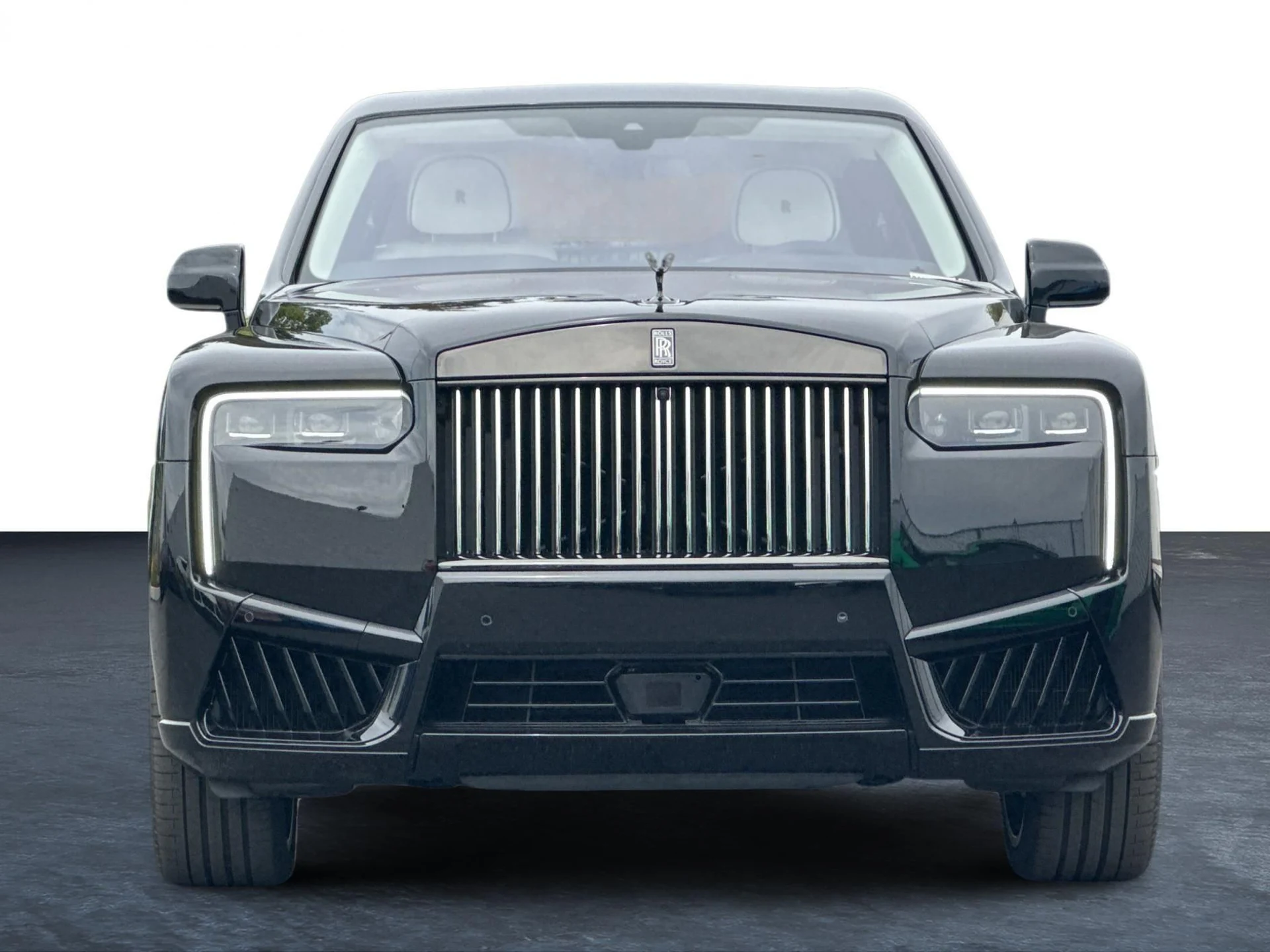 mph009_3609088349_New_2027_Rolls_Royce_Cullinan_Black_Badge_1787905704_f52c7d3e6f