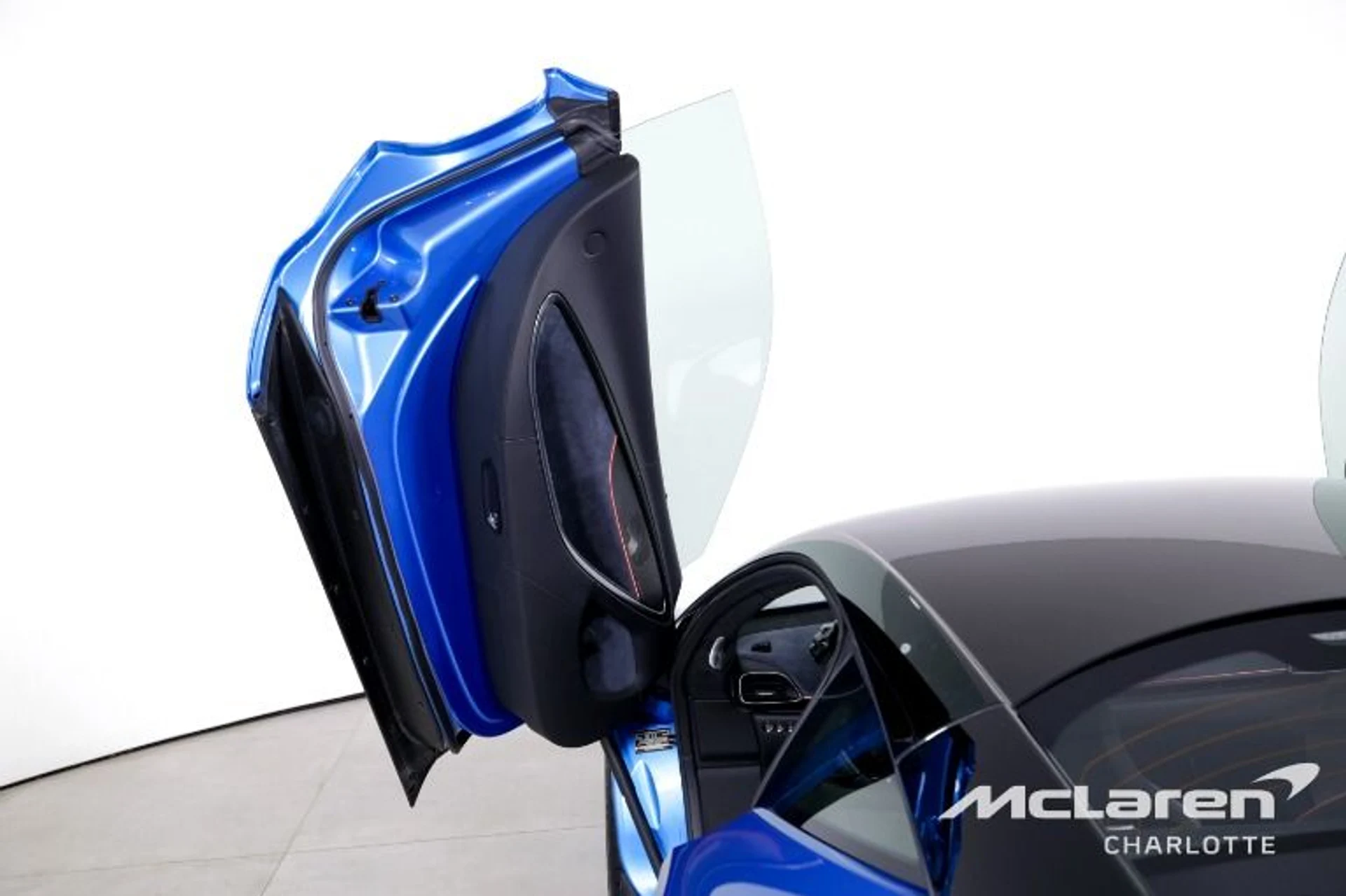 mph009_3611698720_Used_2024_Mc_Laren_Artura_Performance_932cb4ff27