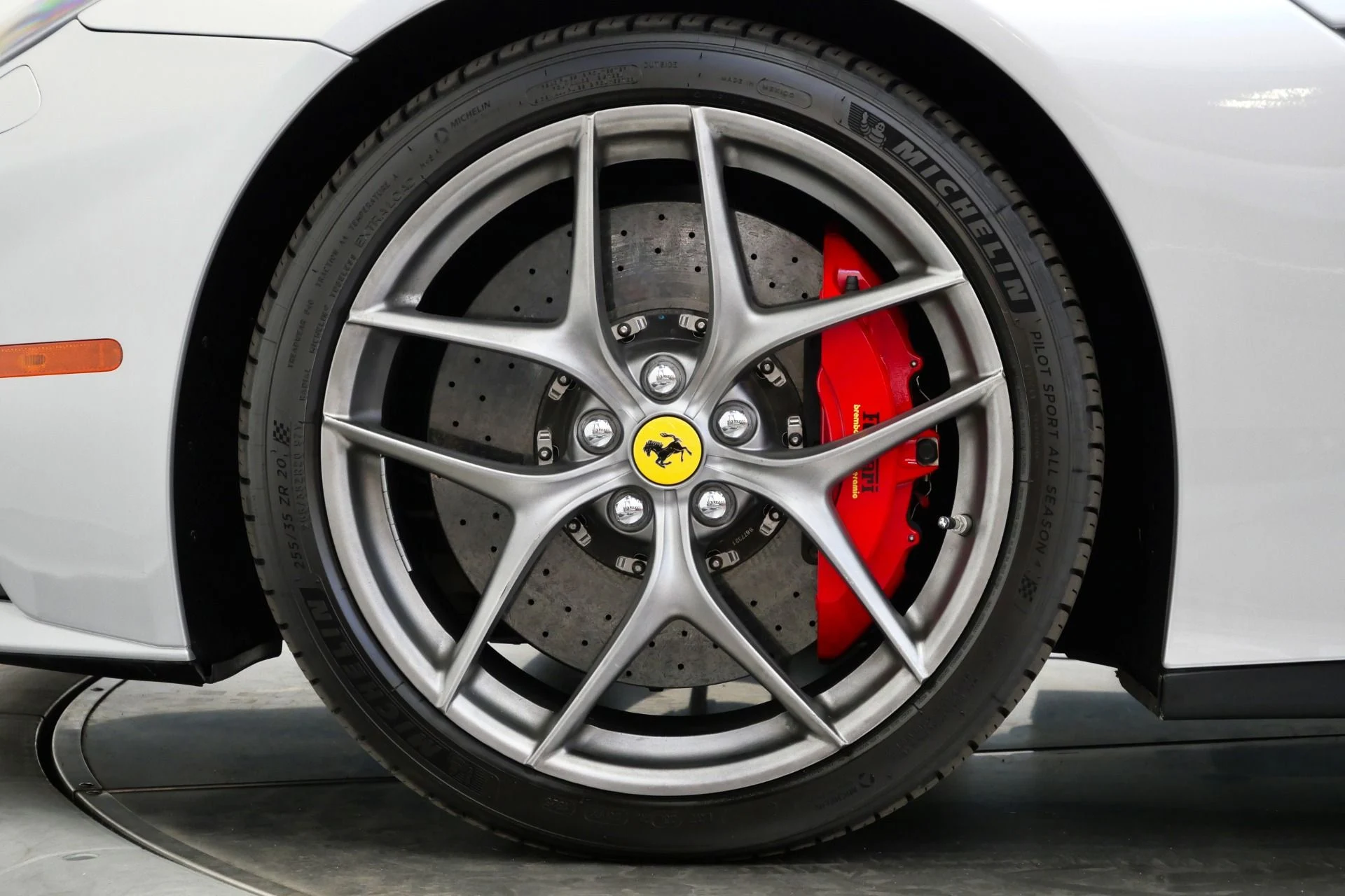 mph009_3620147115_Used_2015_Ferrari_F12berlinetta_Extensive_Interior_Carbon_Fiber_Diamond_Stitching_1790872038_fd3f02fb9d